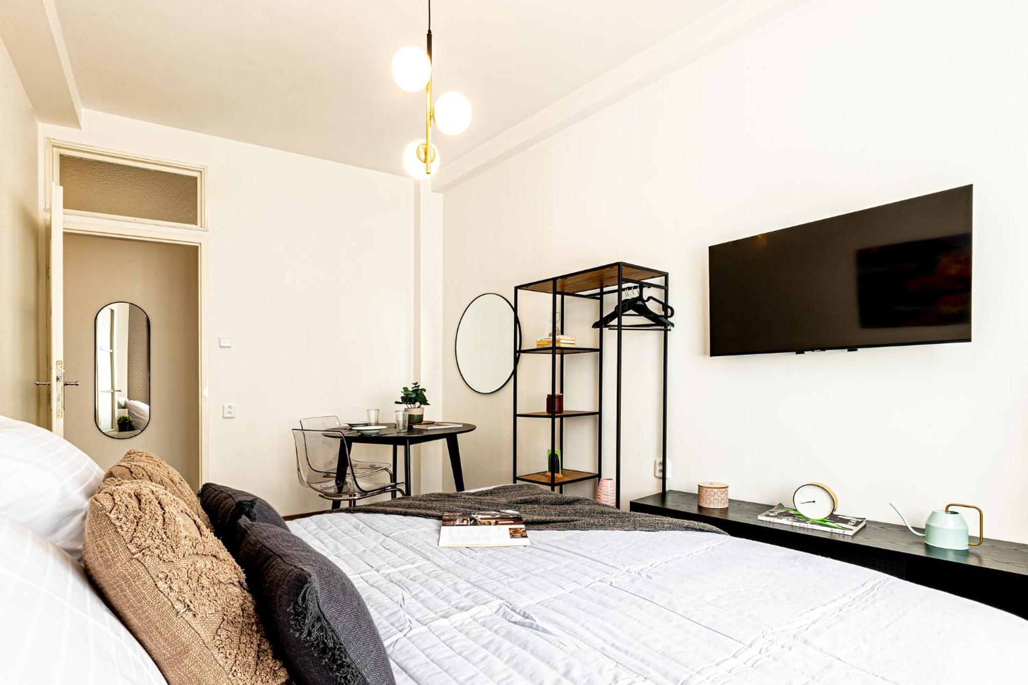Days - - New Town Apartment Prague