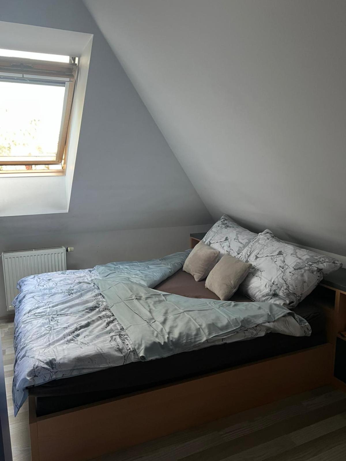 Rodinny Dum 8, Kobylisy Villa *