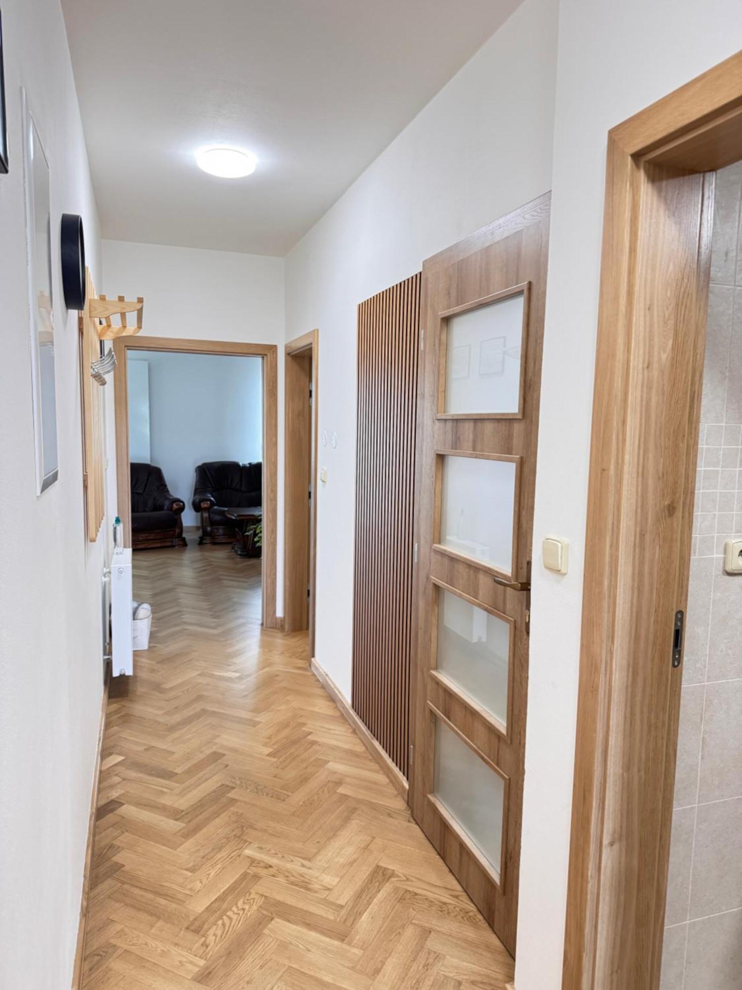 Familyvilla, New 4 Luxury Big Apartments, Parking Daire
