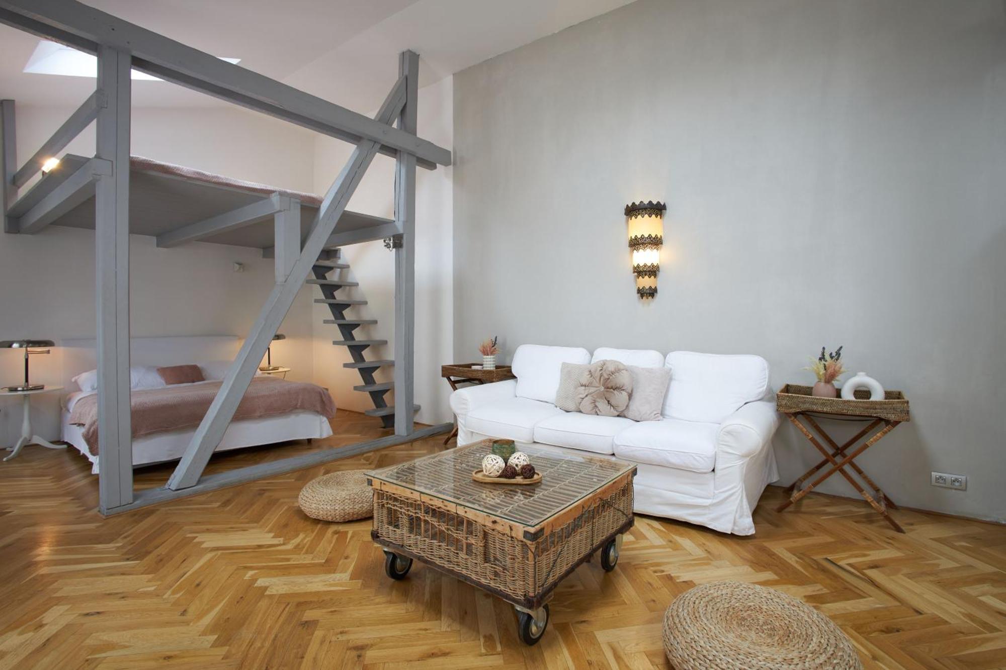 Wenceslas Square Aparthotel 4*