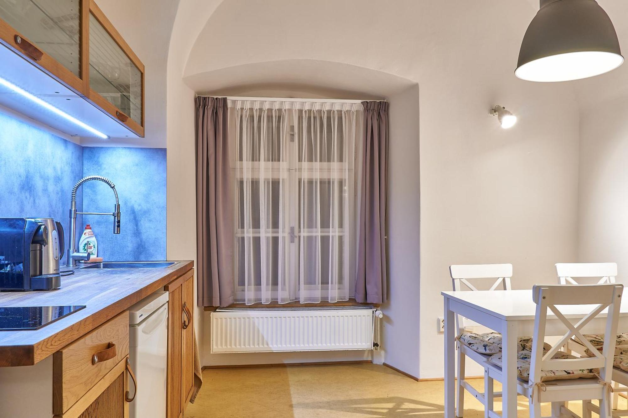 U 3 Pstrosu Hotel Prague