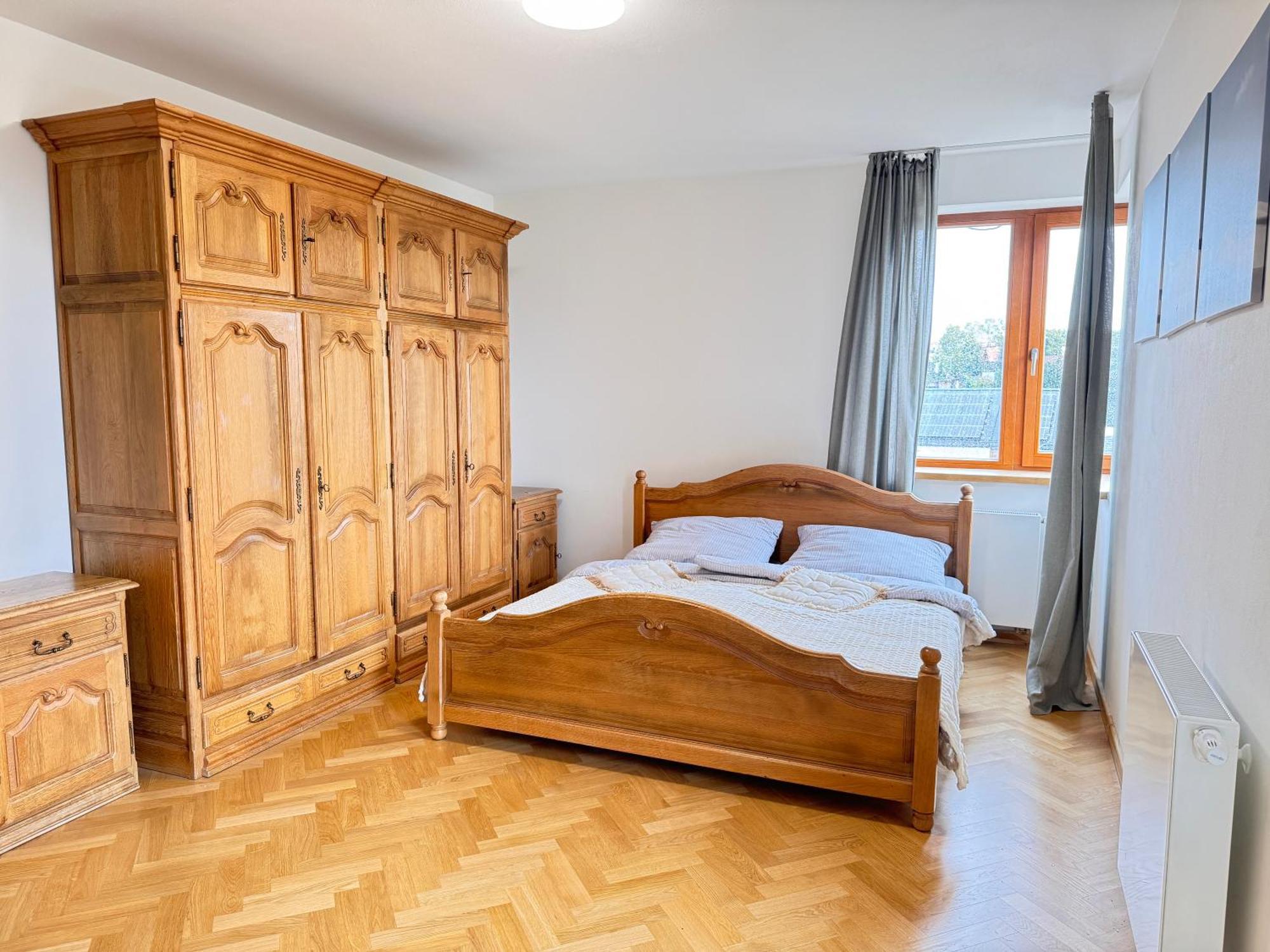 Familyvilla, New 4 Luxury Big Apartments, Parking Daire *