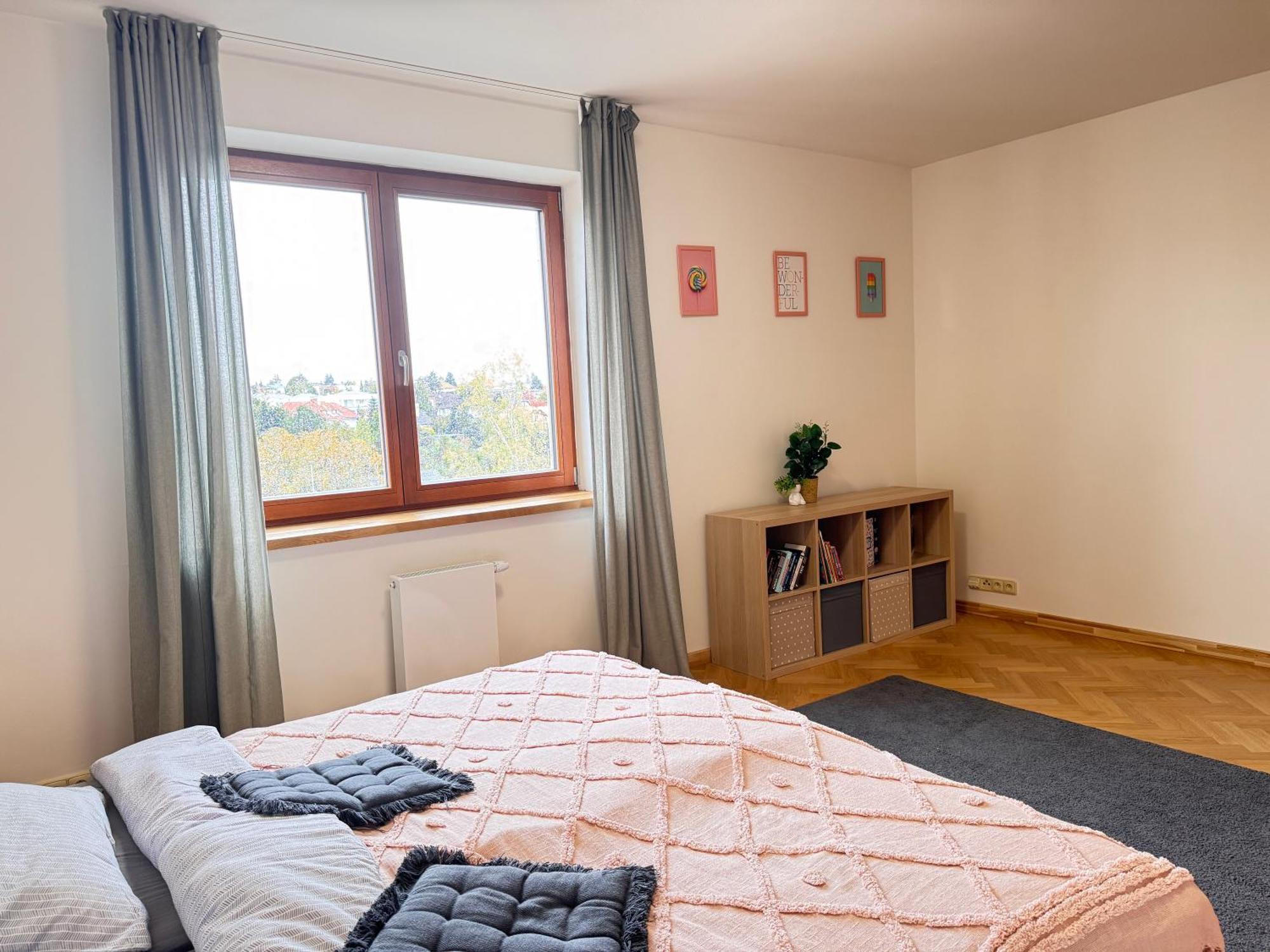 Daire Familyvilla, New 4 Luxury Big Apartments, Parking *