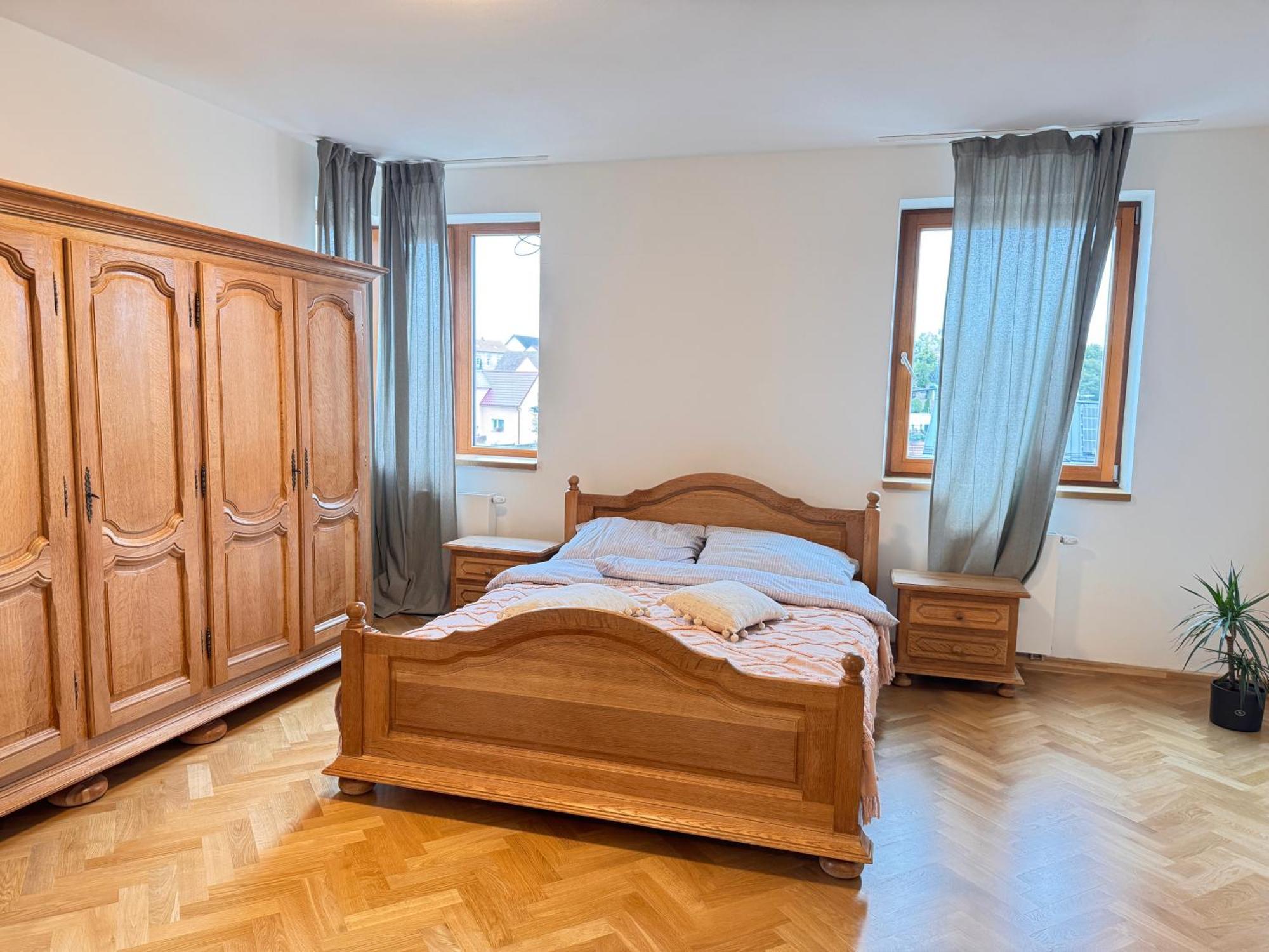 Daire Familyvilla, New 4 Luxury Big Apartments, Parking Prag