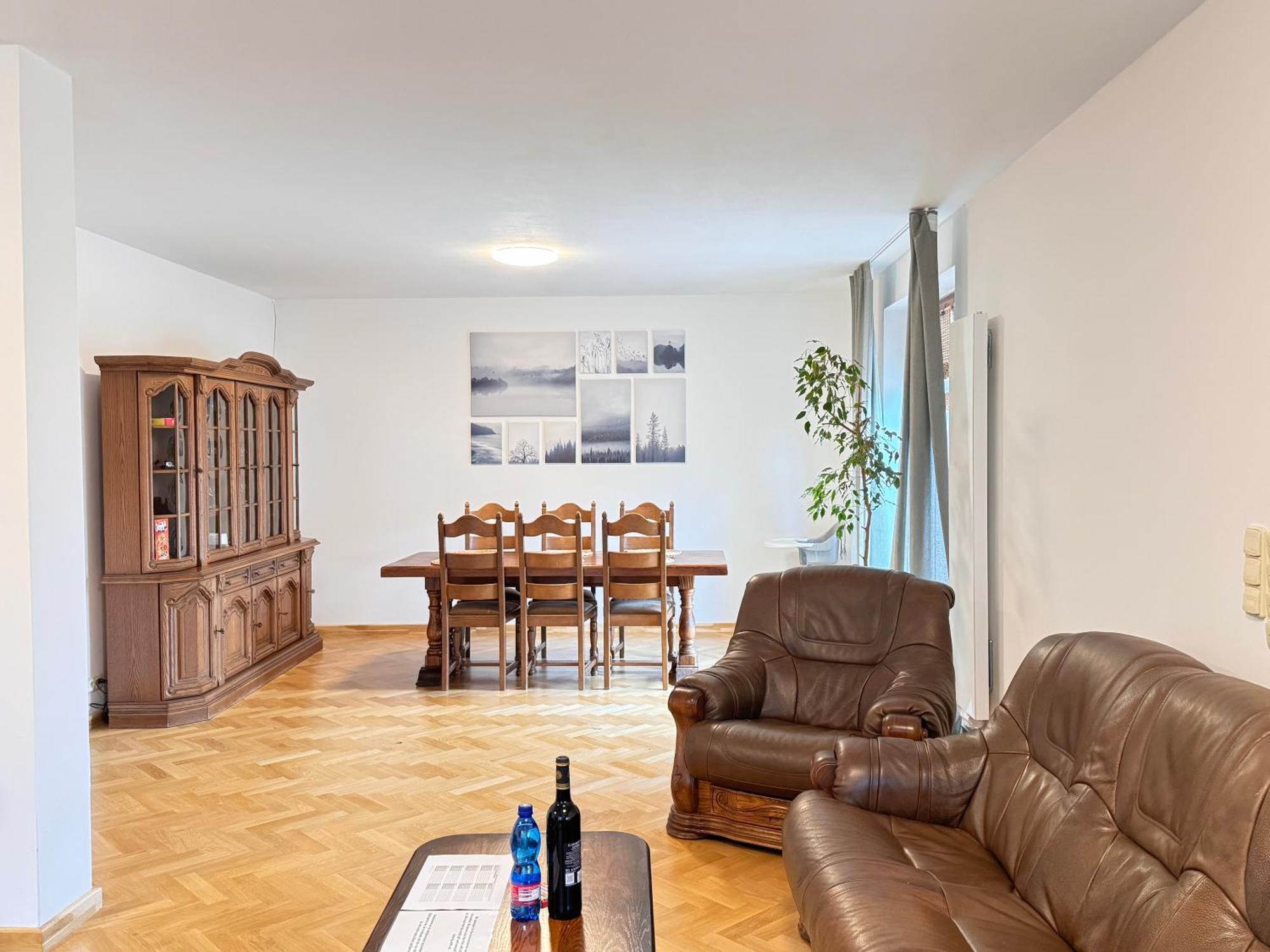 Daire Familyvilla, New 4 Luxury Big Apartments, Parking