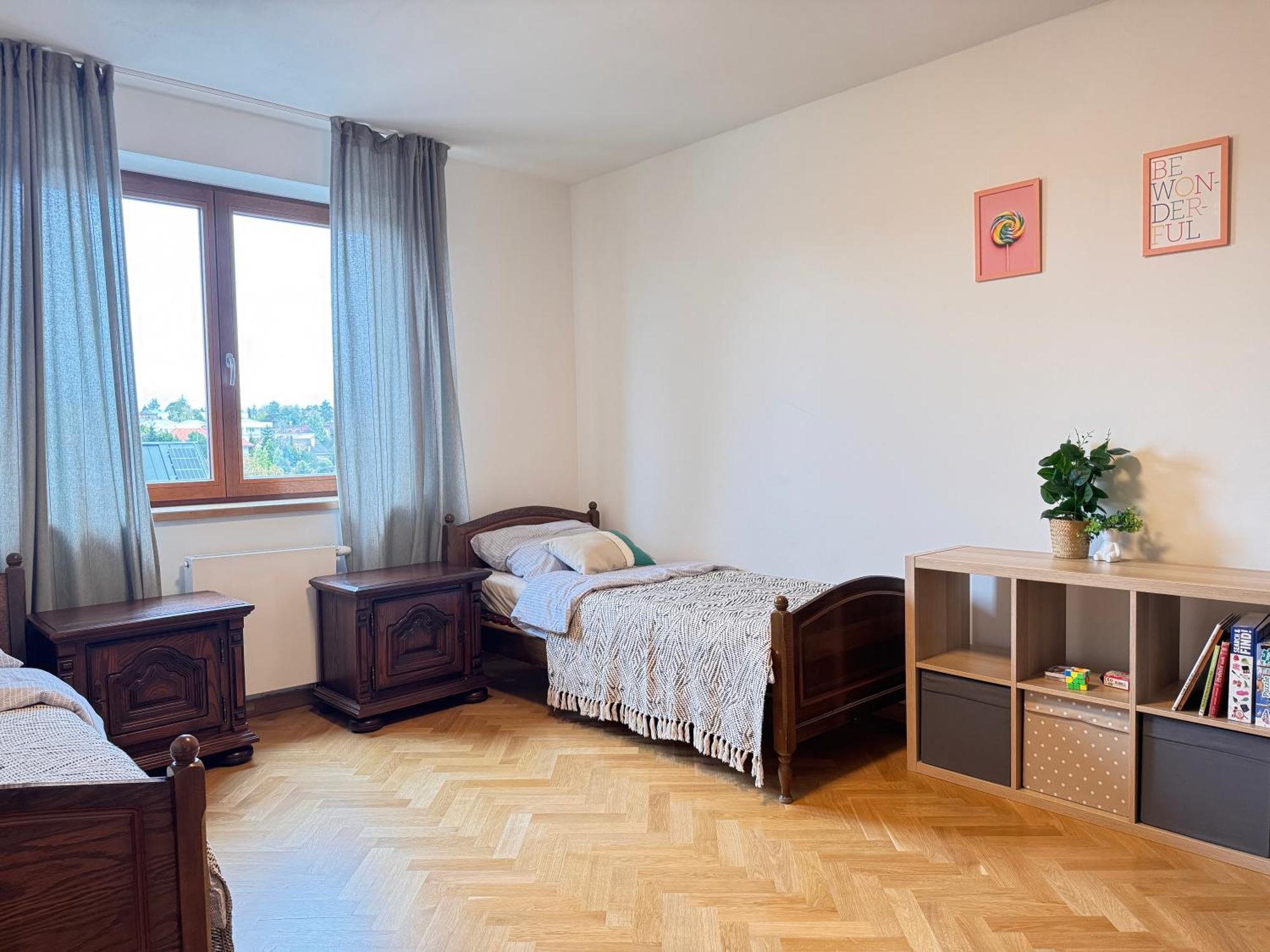 Familyvilla, New 4 Luxury Big Apartments, Parking Daire *