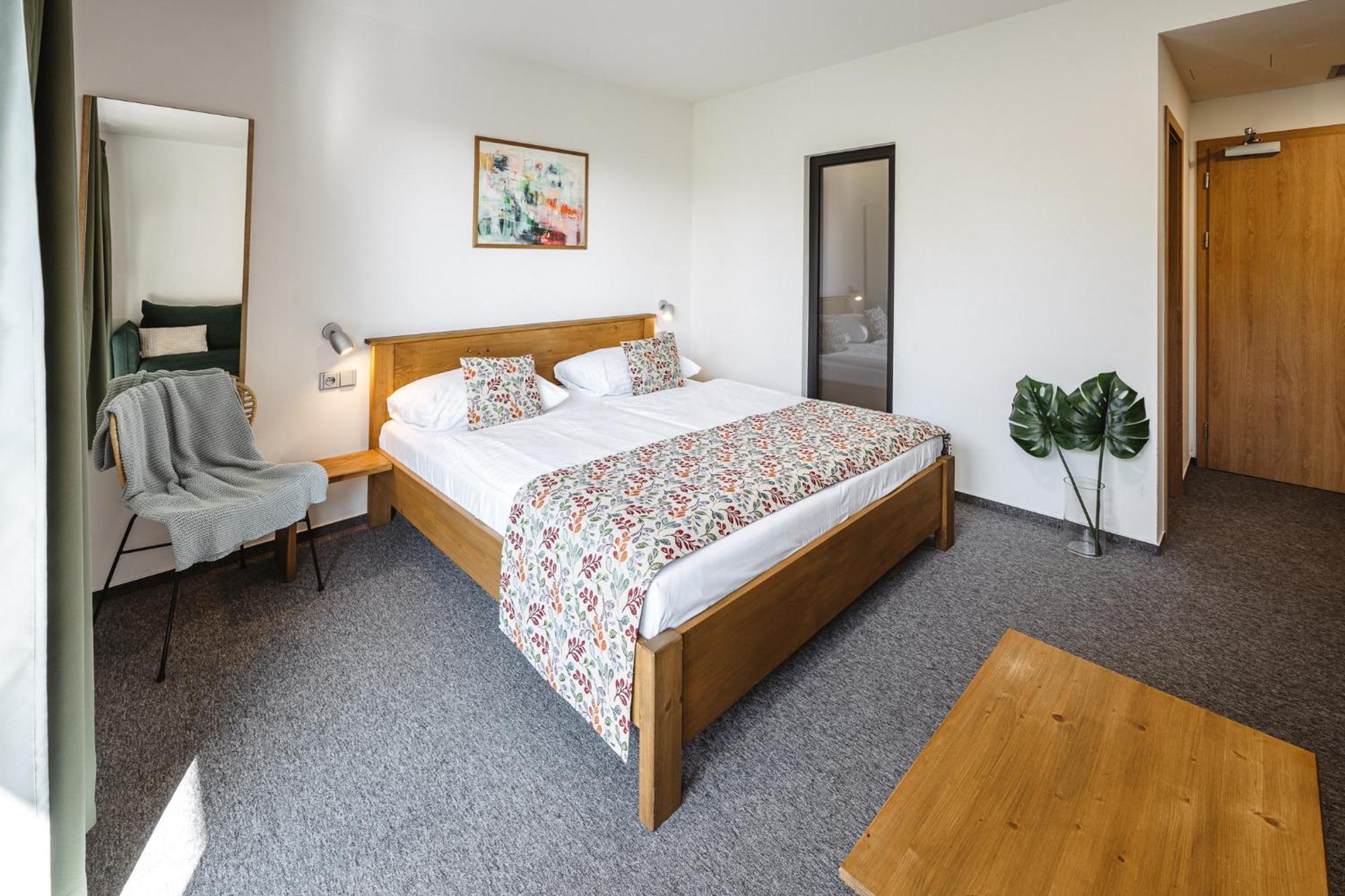 Frydl Hotel 3*