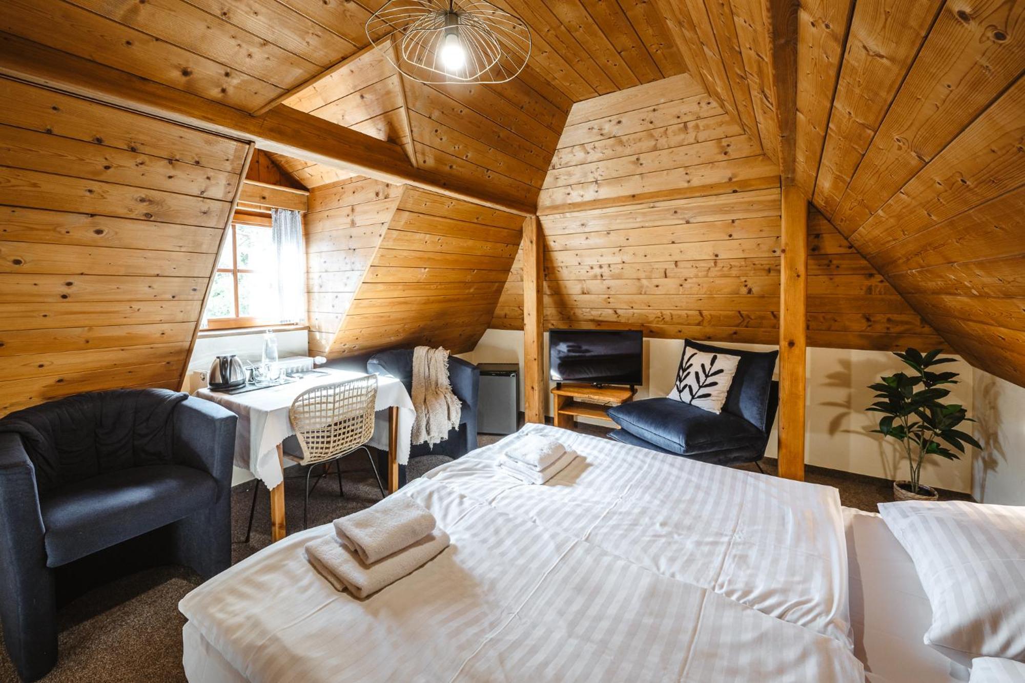 Frydl Hotel 3*