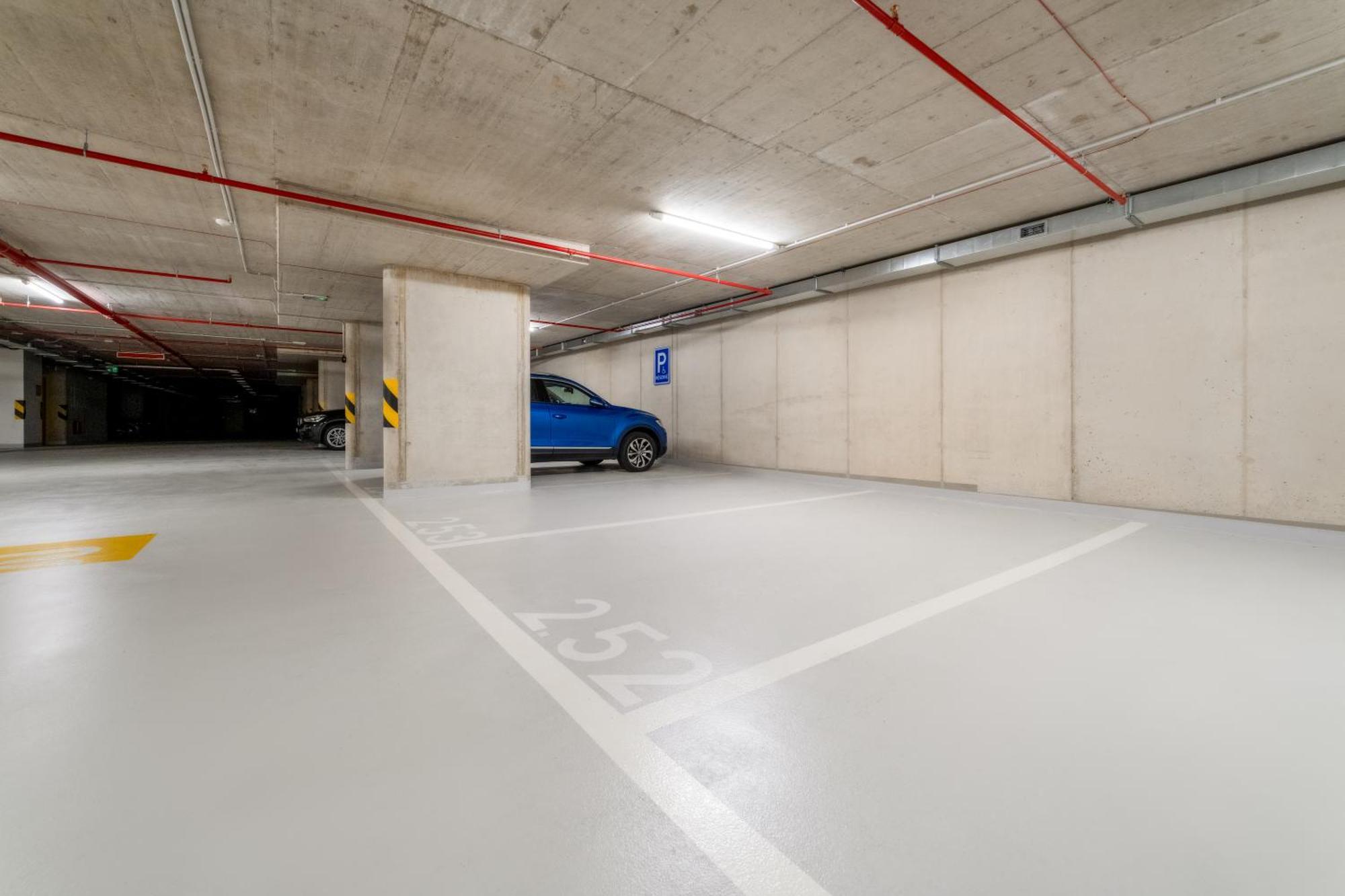 Premium Woodsy With Parking Garage By Rentez Appartement Prague