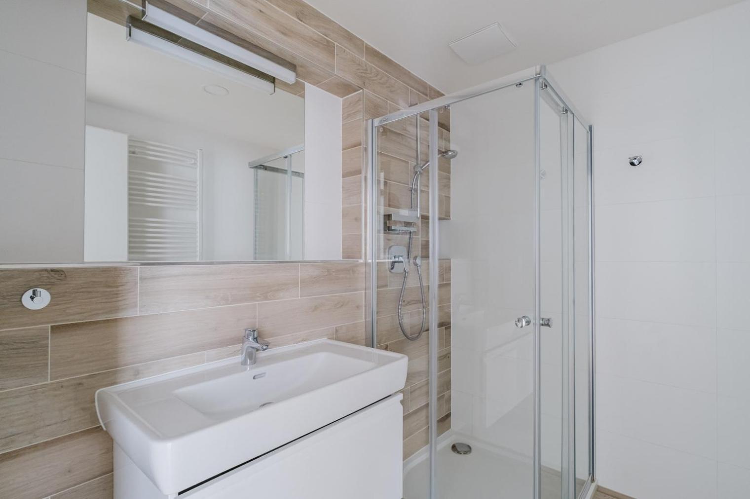 Blueground 7 Furnished With Balcony Prg-10 * Prague