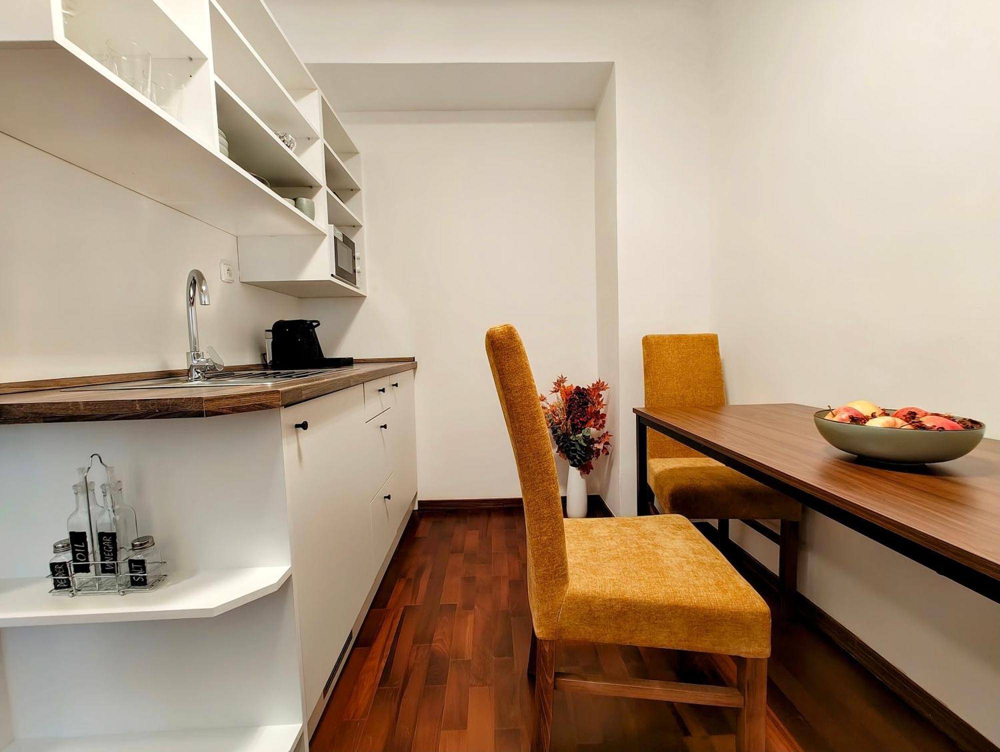 Aparthotel Little King Old Town
