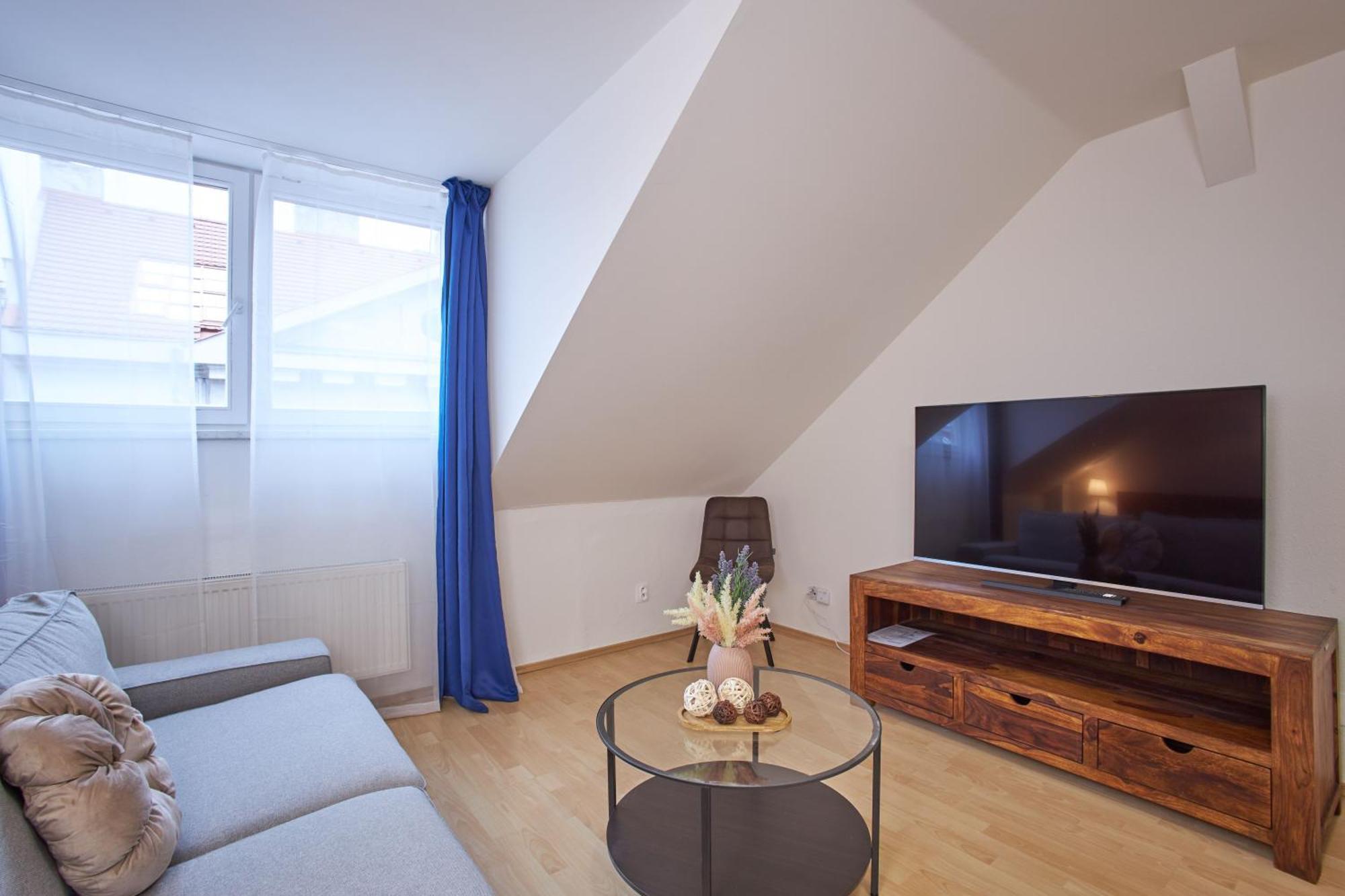 Wenceslas Square Apart Otel 4*