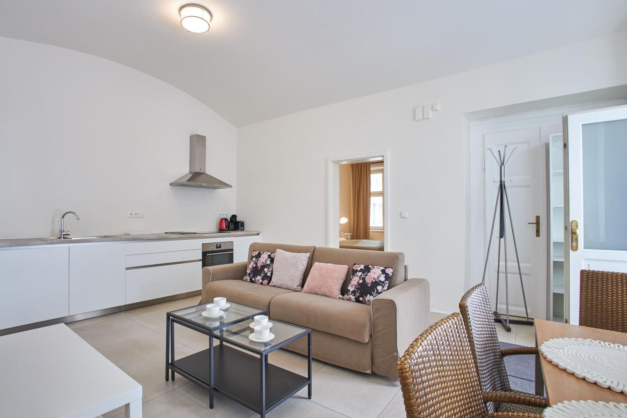 Wenceslas Square Apart Otel 4*