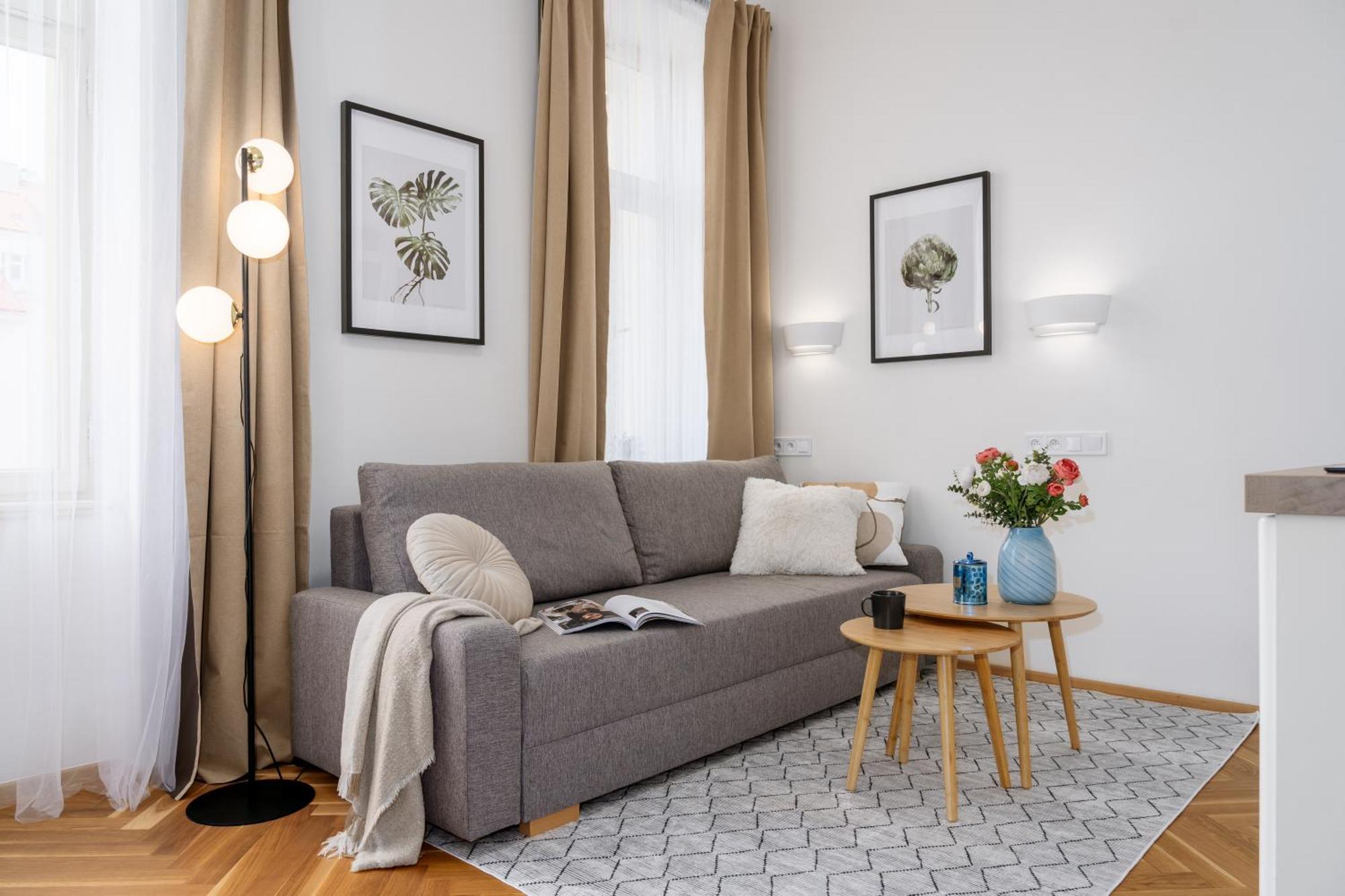 Days - Fully Equipped - Wenceslas Square Apartment *