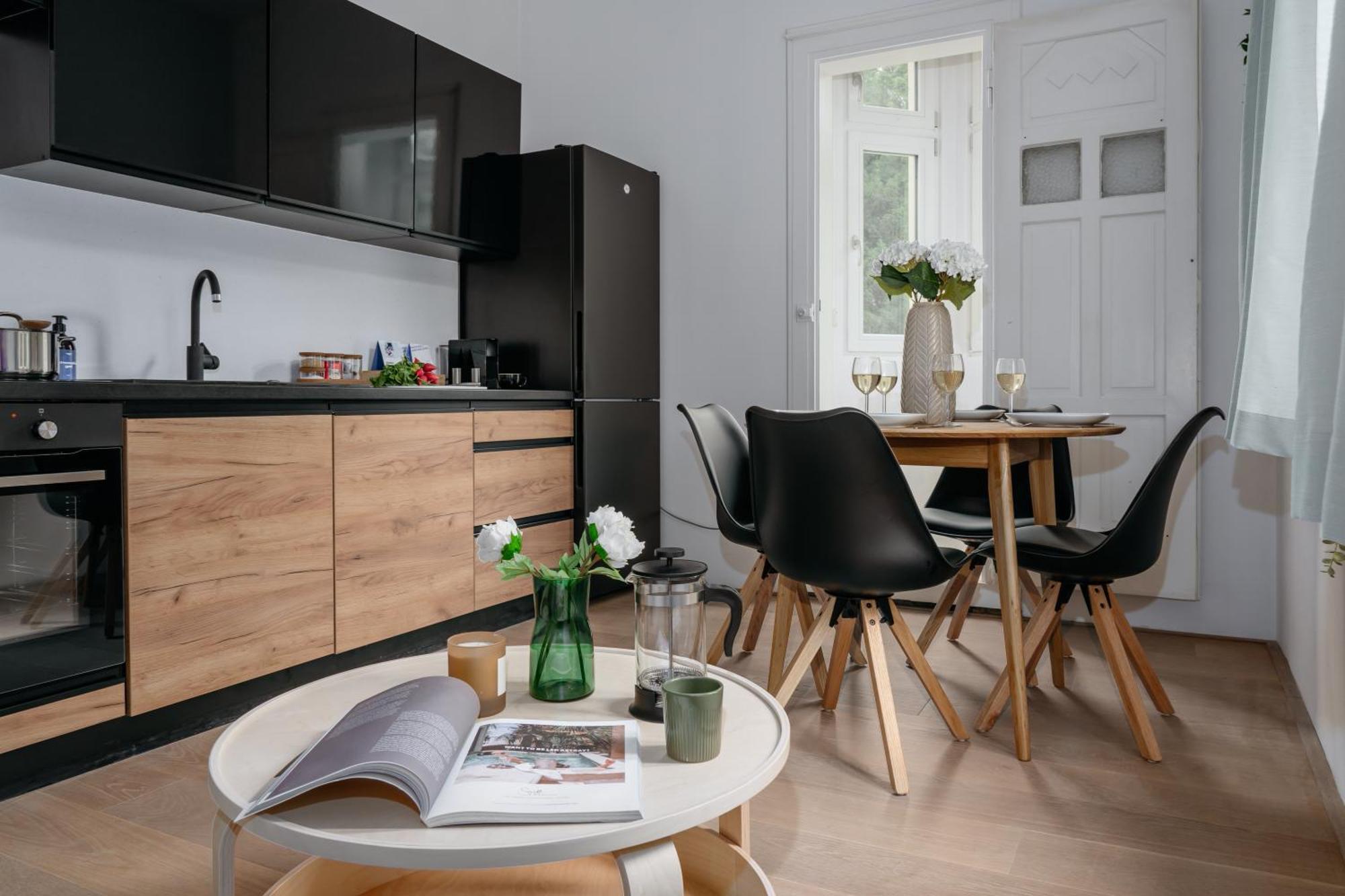 Apartment Days - Luxurious In A Quiet Area Prague