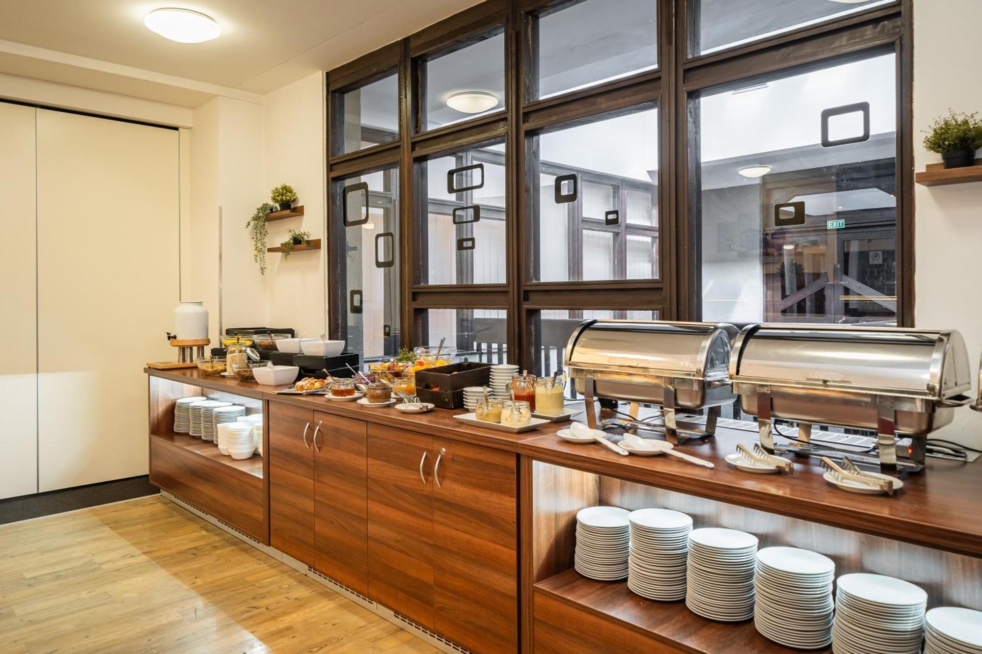 Globus 3* Prague