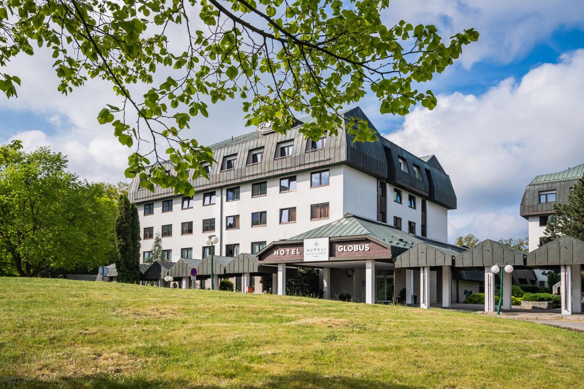 Globus Hotel 3*