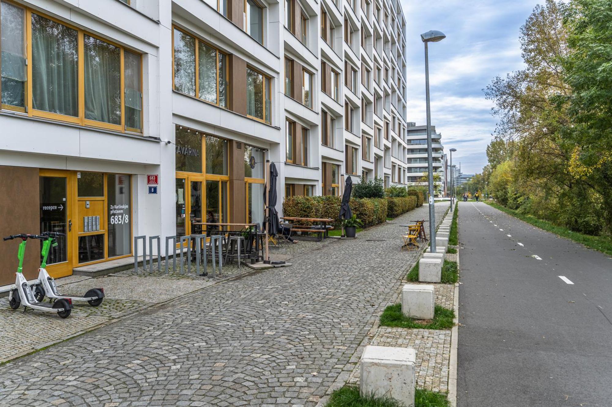 Wishlist Residences - Karlin Free Parking Daire *
