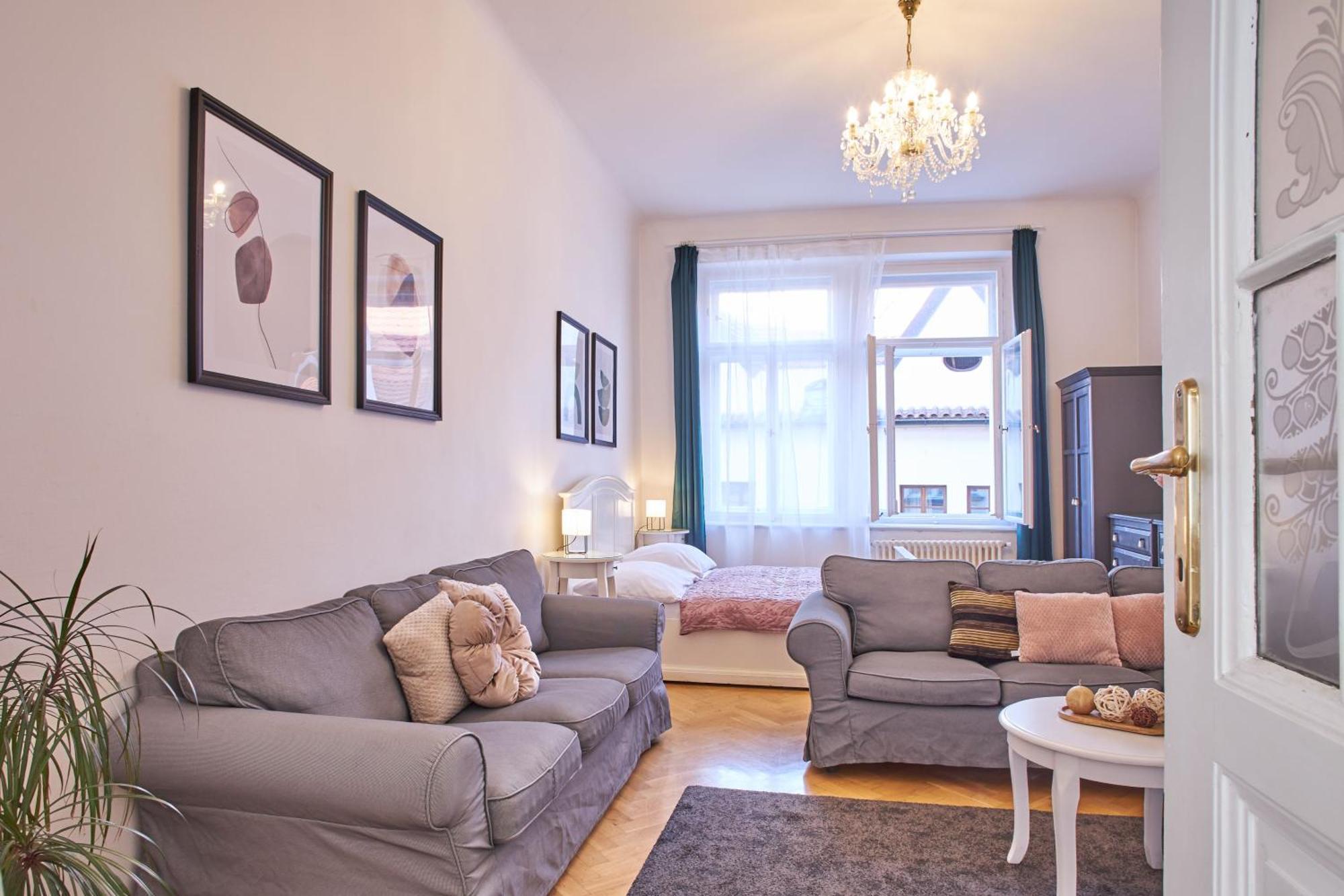 Charles Bridge Premium Apart Otel 4*
