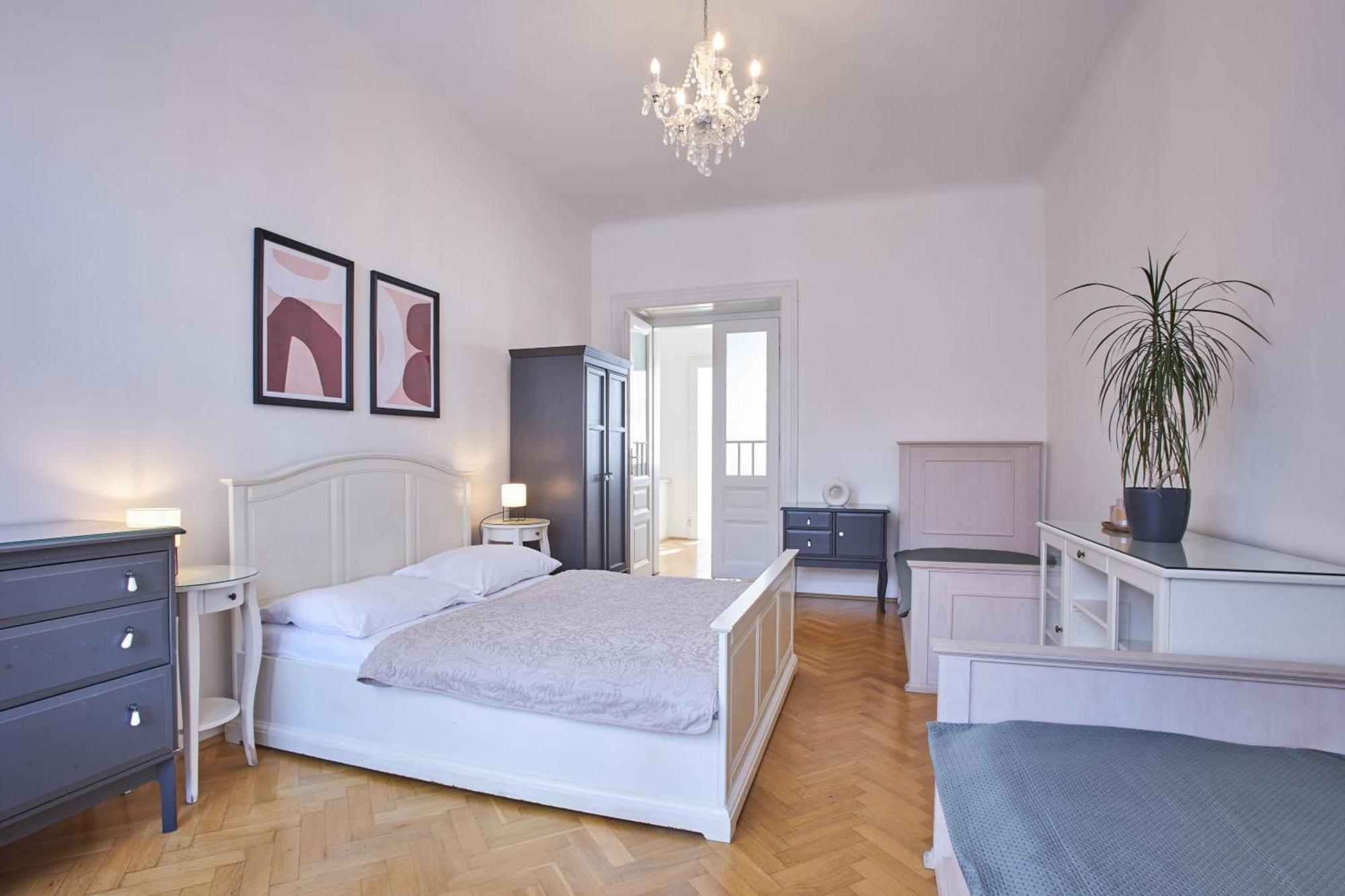Charles Bridge Premium 4*