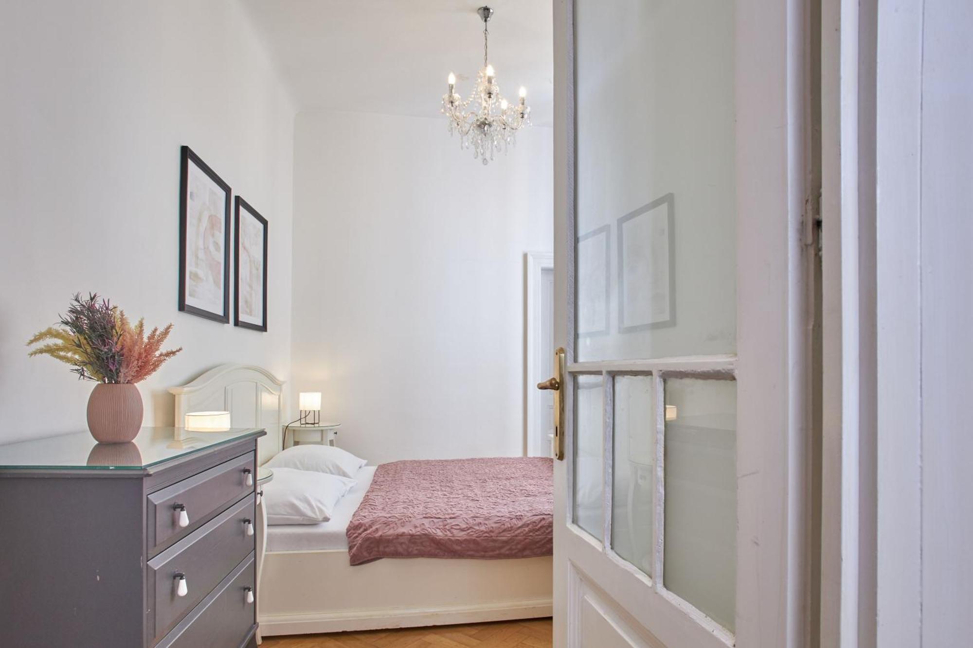 Charles Bridge Premium 4*