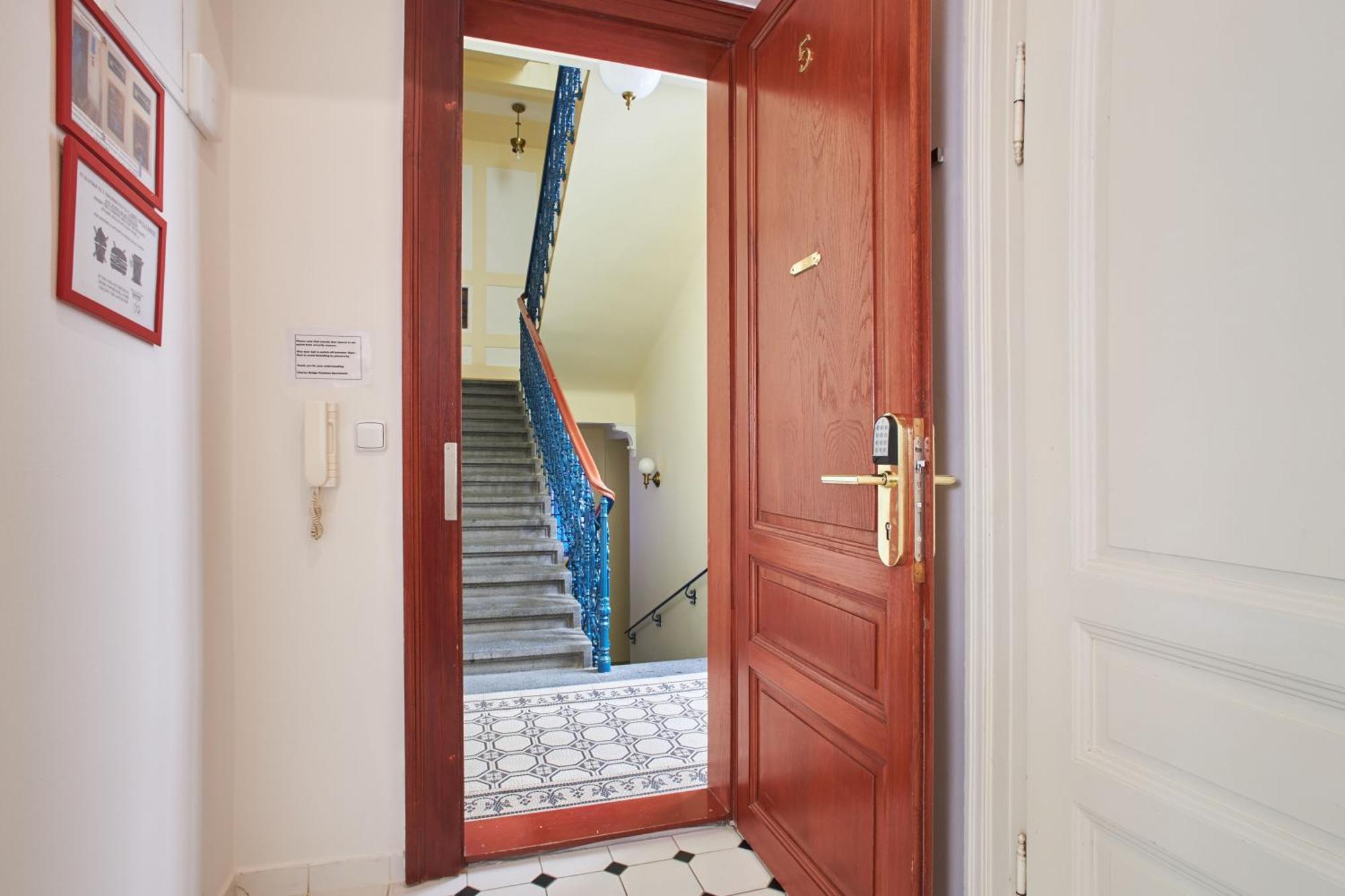 Apart Otel Charles Bridge Premium Prag