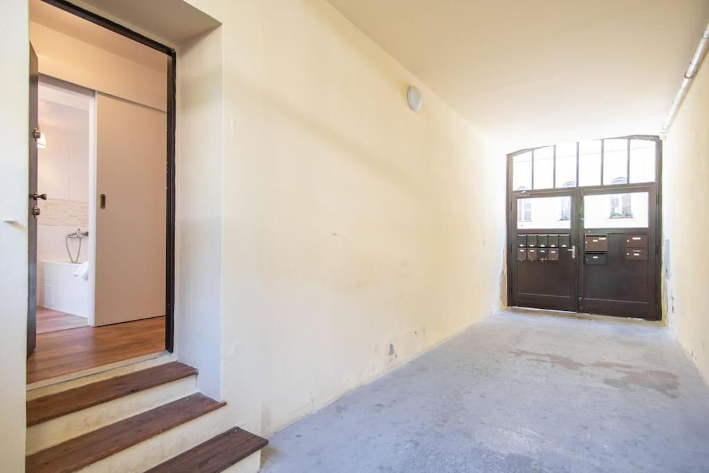 One Bedroom In Zizkov Apartment Prague