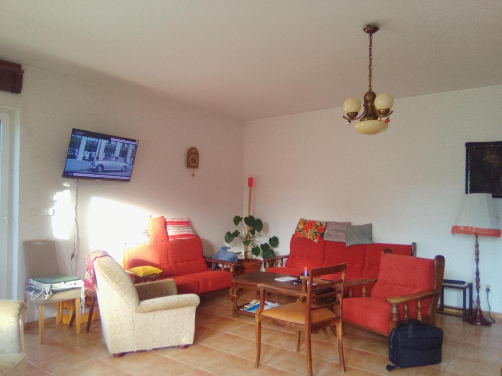 Guest house Charlie Retro-modern Design