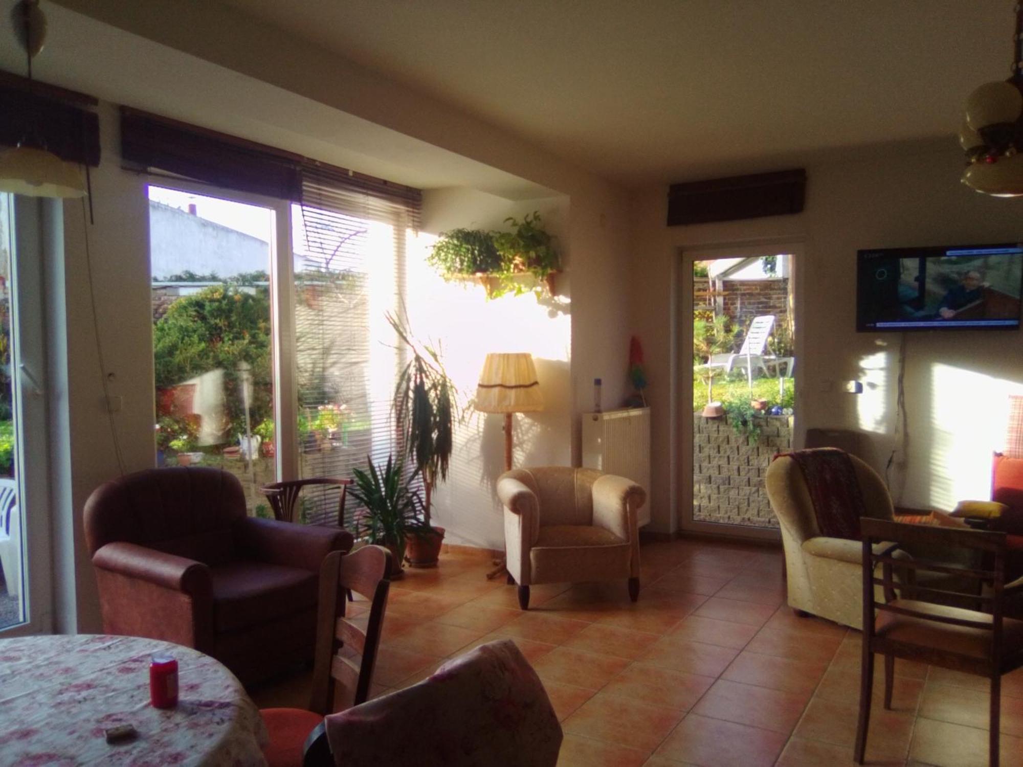 Charlie Retro-modern Design Guest house 3*