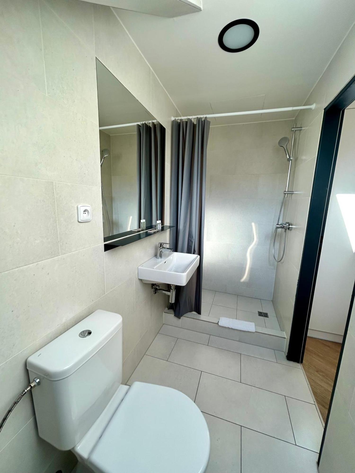 Figaro Aparthotel 4*