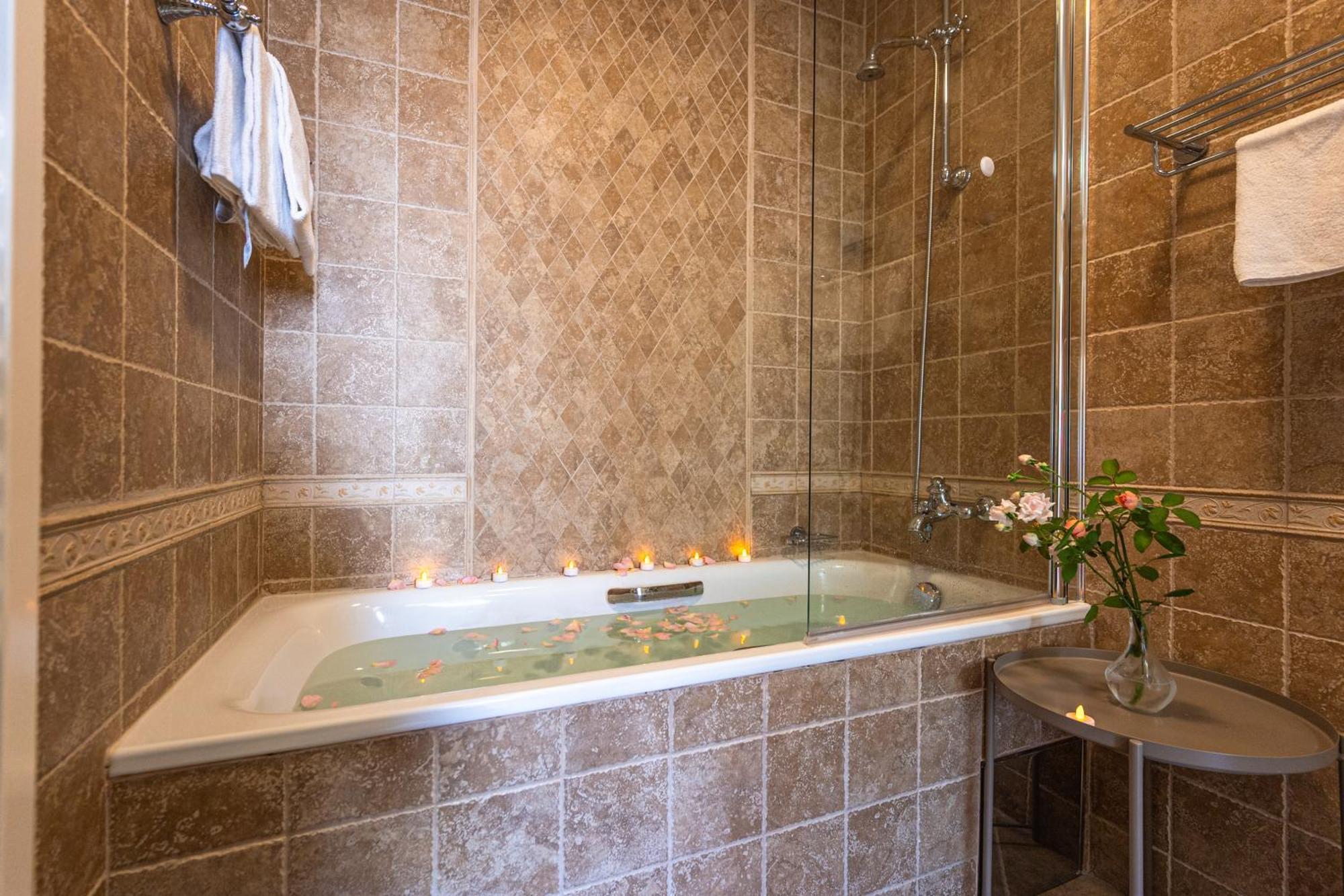 Otel General Old Town 5*