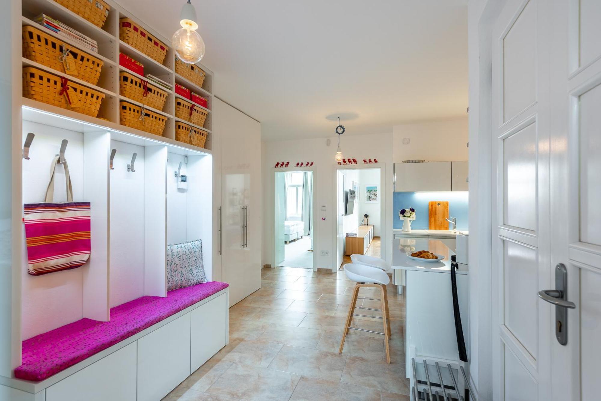 *sunny And Stylish* With Balcony Near Tv Tower Appartement
