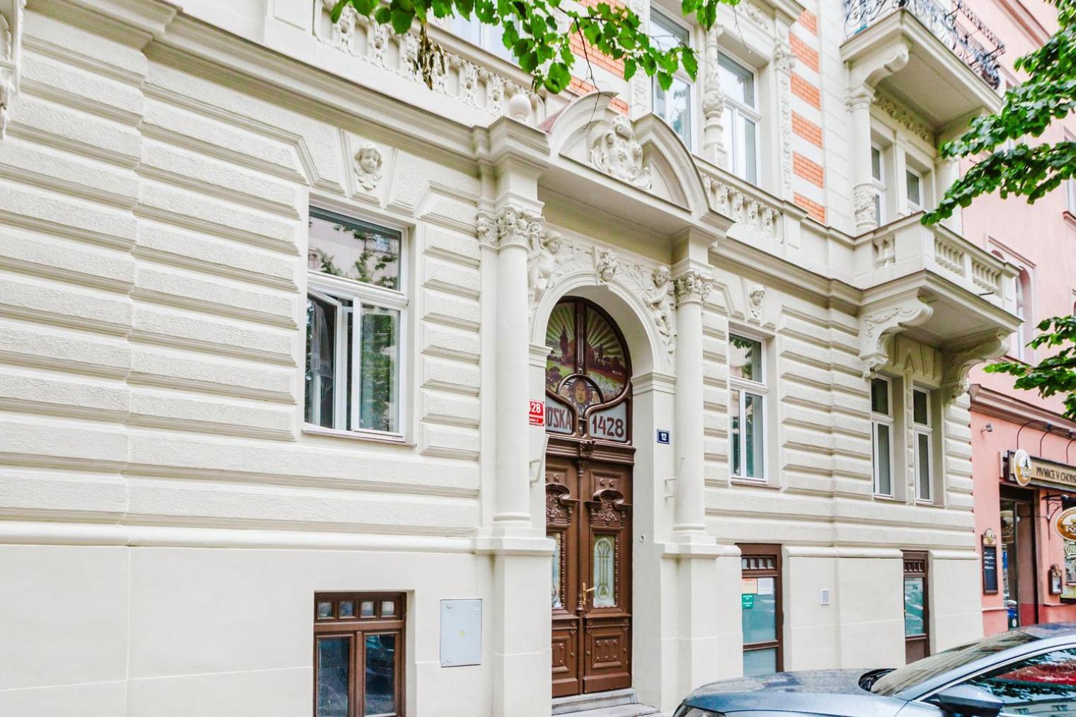 Blueground Vinohrady Balcony Luxury Area Prg-32 Apartment *