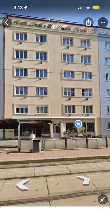 Spacious Flat Near Center Prag