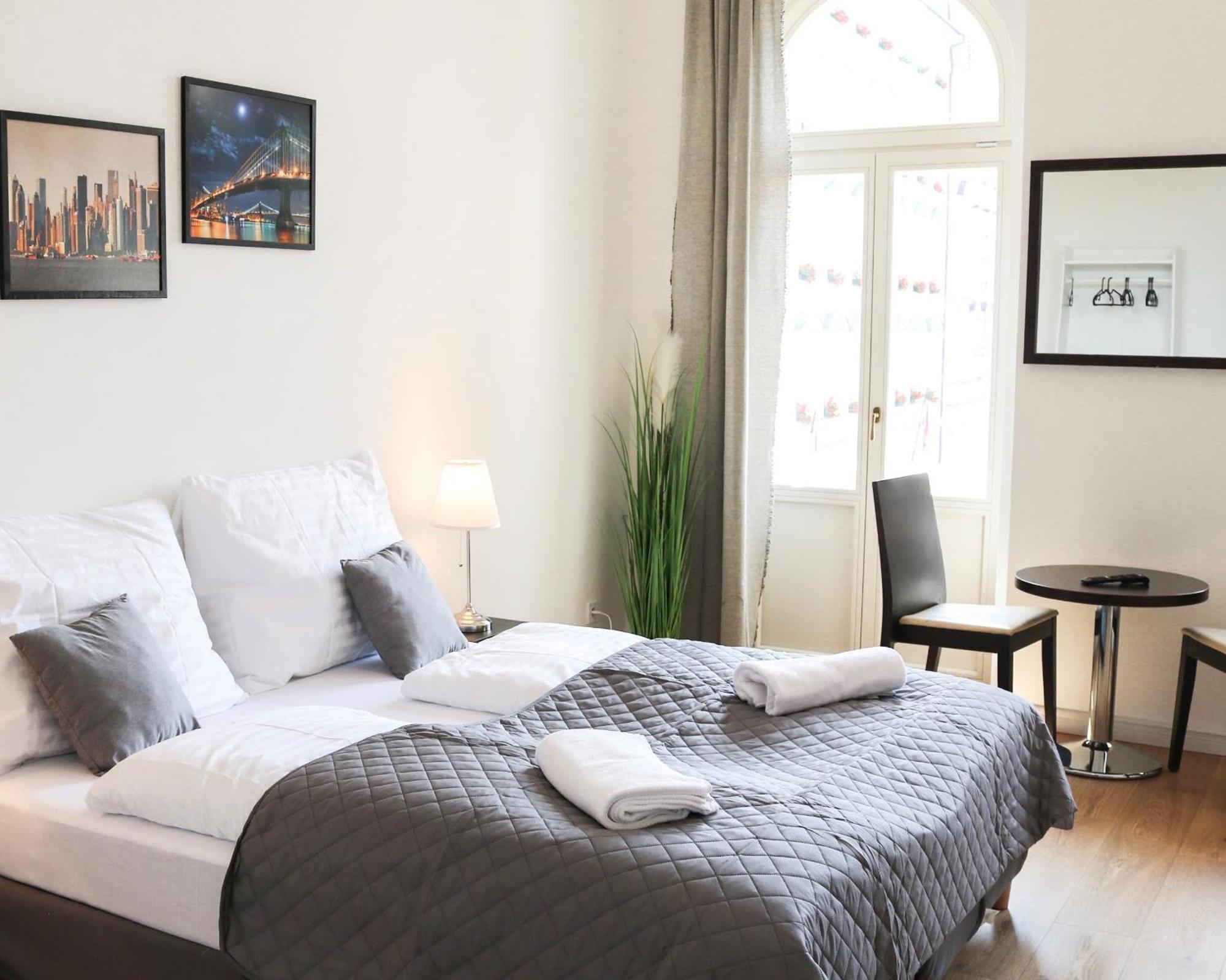 Rose And Aparthotel 3*