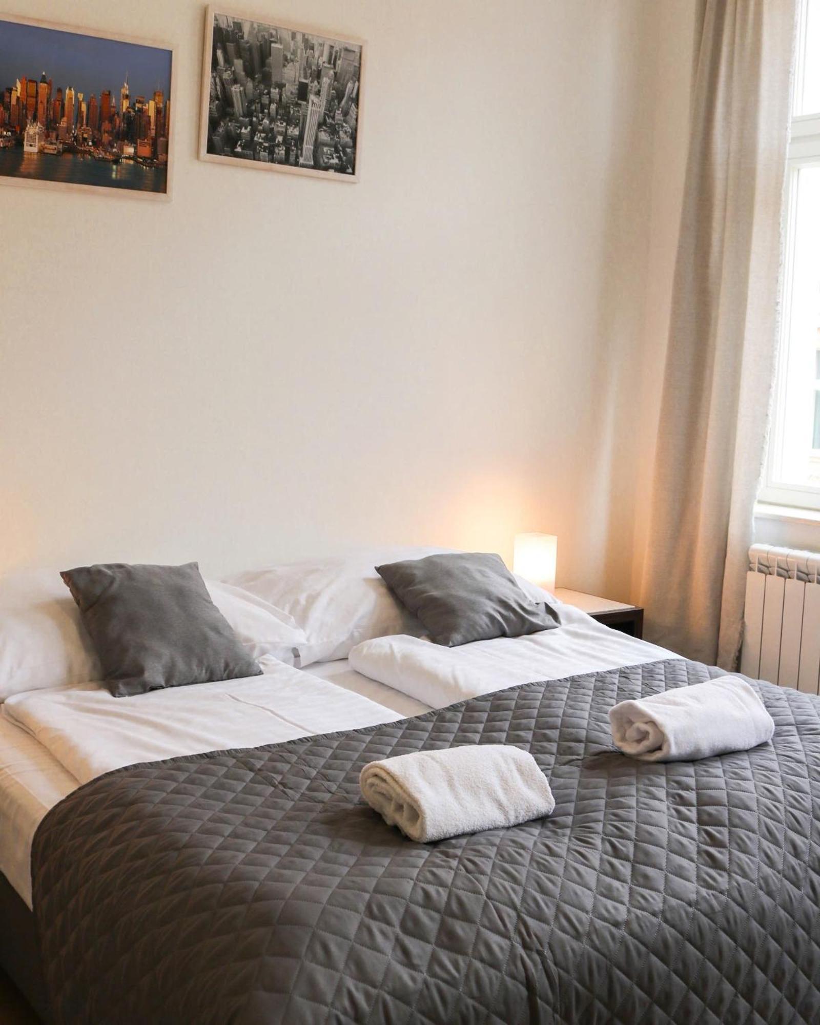 Rose And Aparthotel