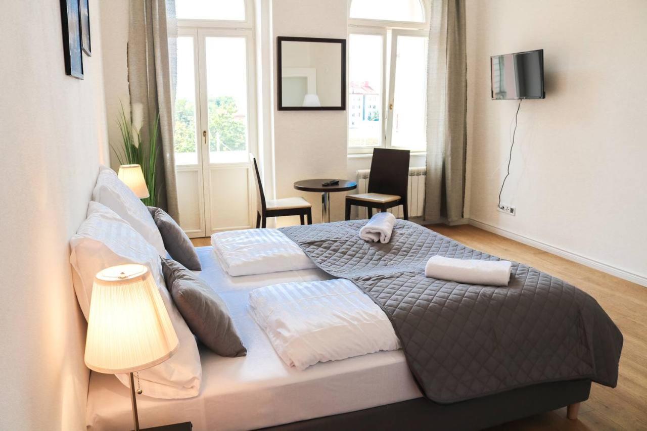 Aparthotel Rose And Praga