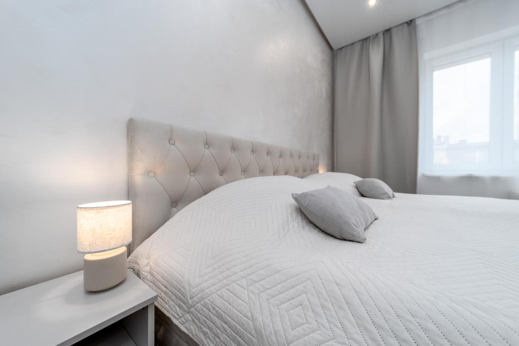 Spacious Flat Near Center Daire *