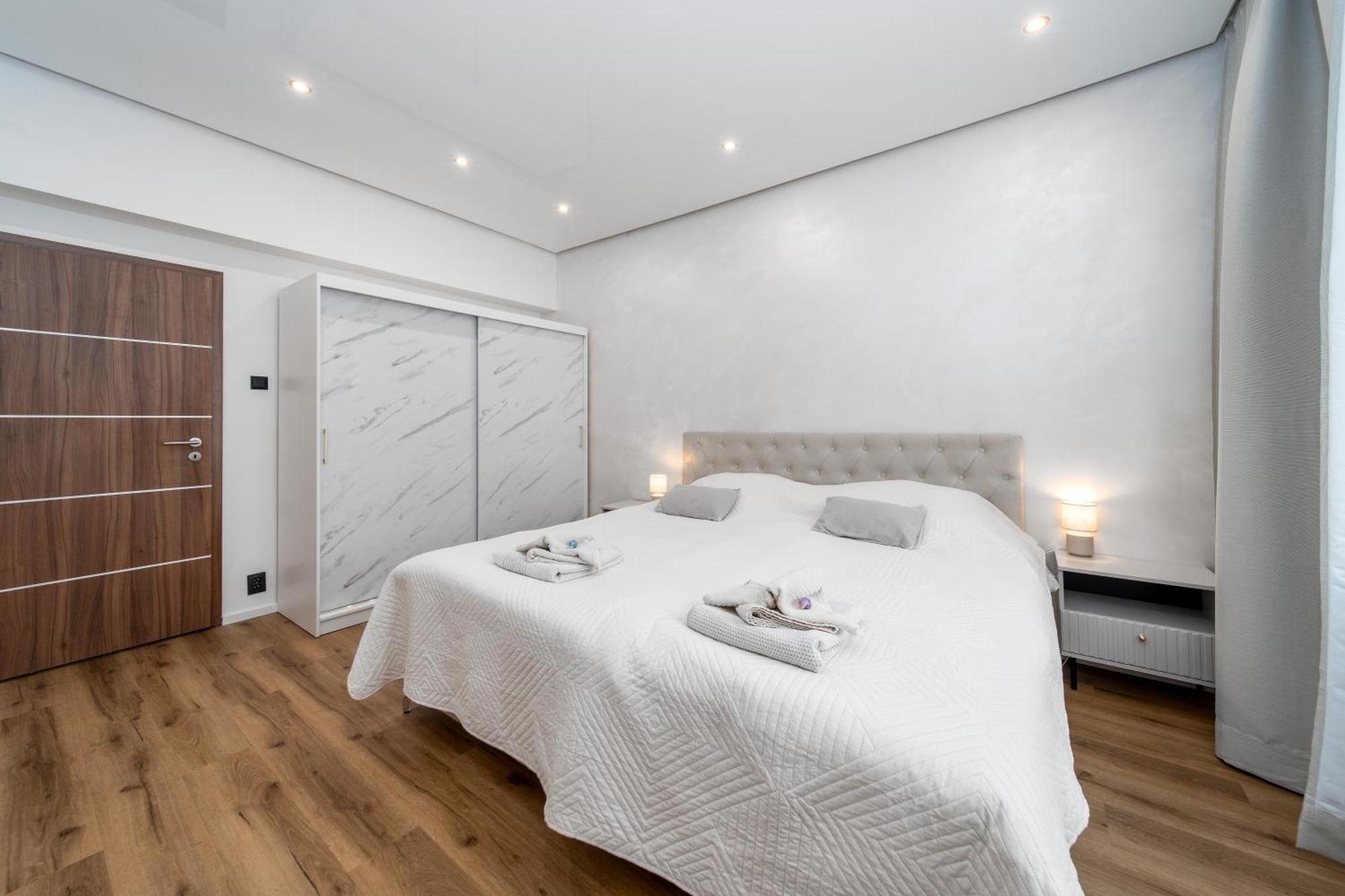 Apartment Spacious Flat Near Center Prague