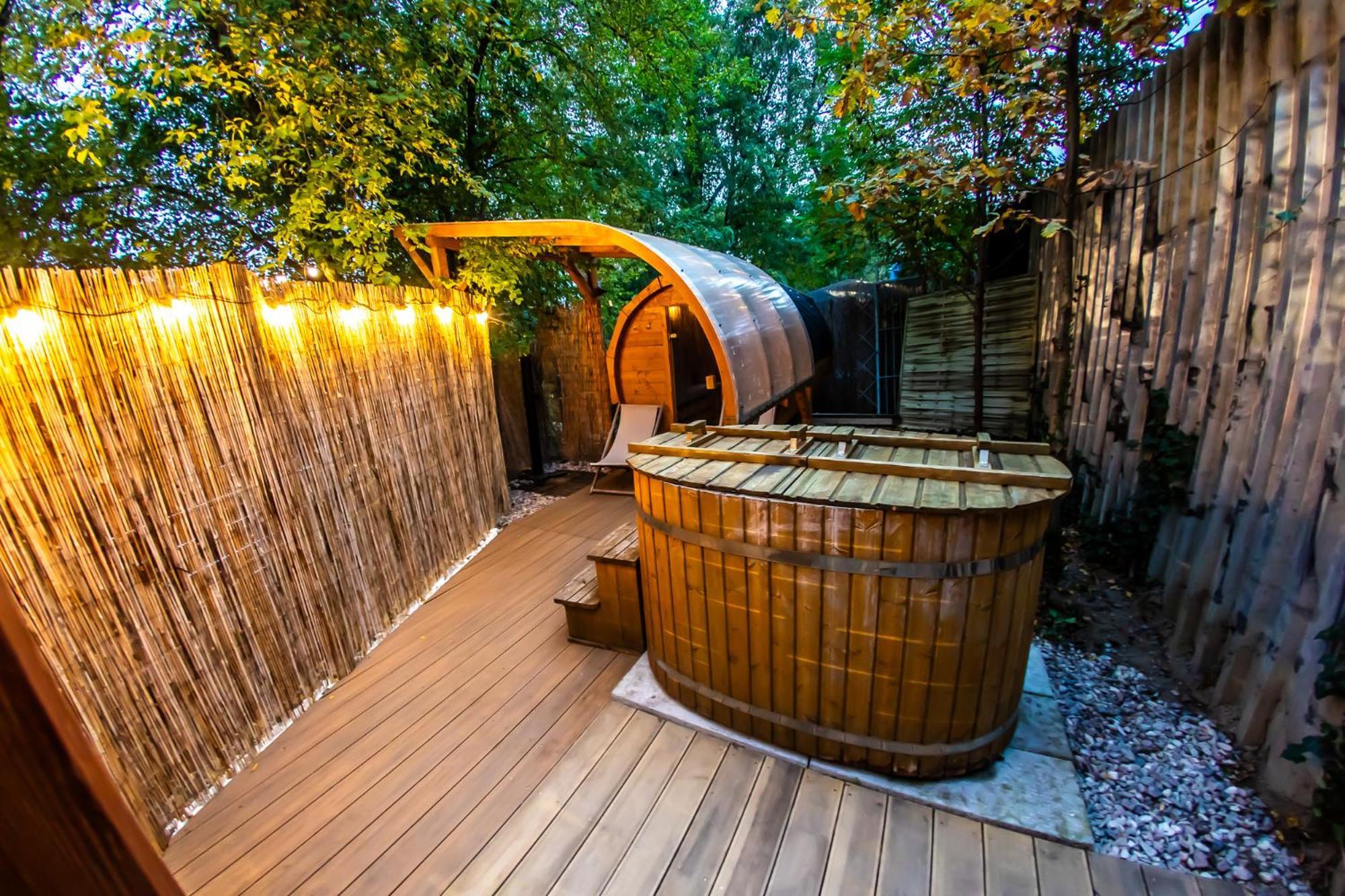 Bay Houseboats Bateau-hôtel 3*