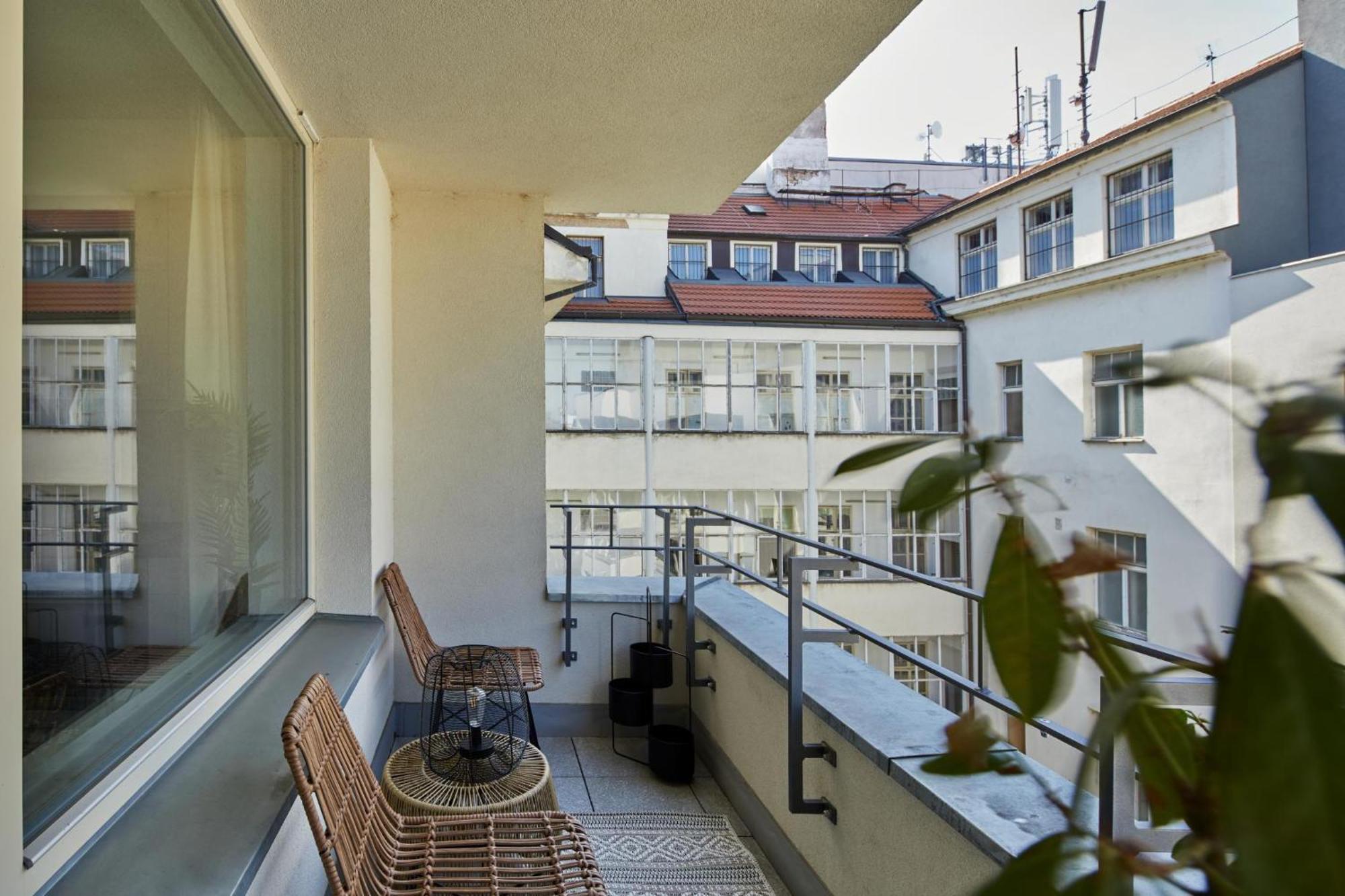 Days Apartment Prague