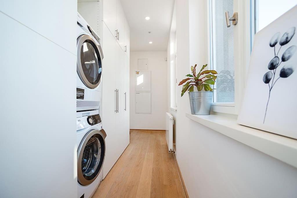 High-class Rooftop Apt. With Spacious Terrace Appartement