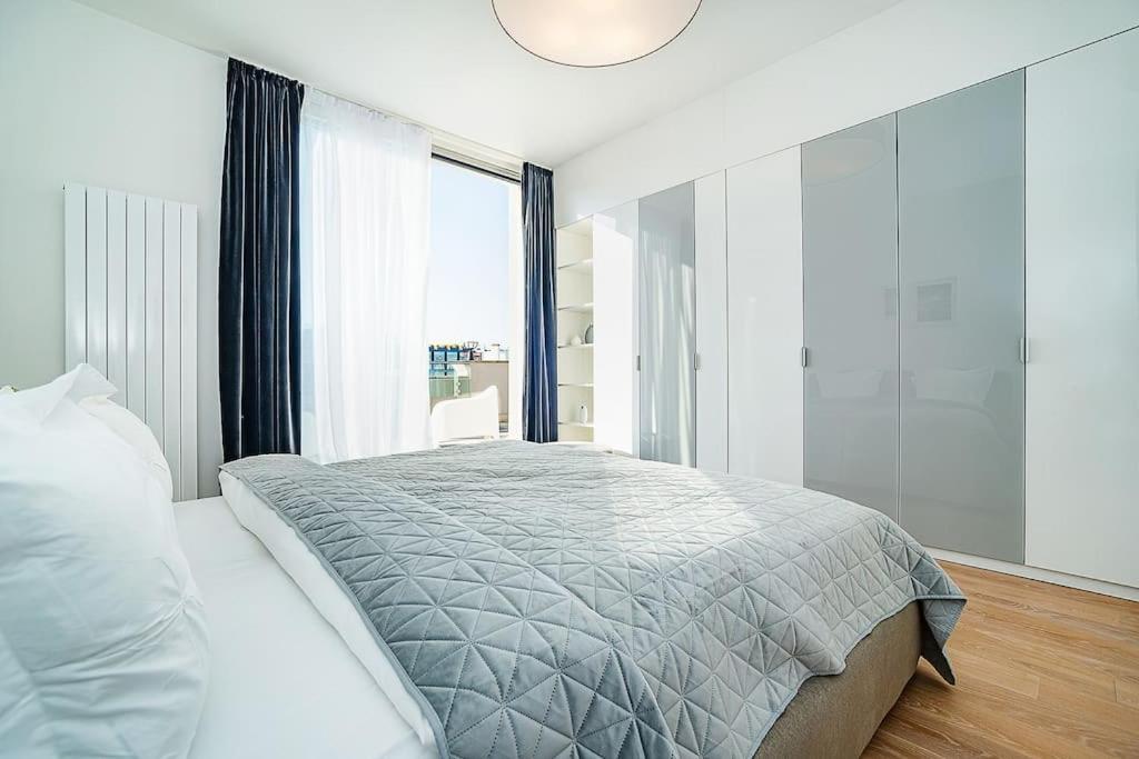 Appartement High-class Rooftop Apt. With Spacious Terrace *