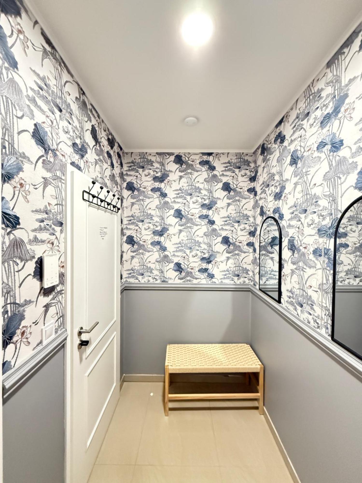 Stunning In Wenceslas Square Apartment Prag