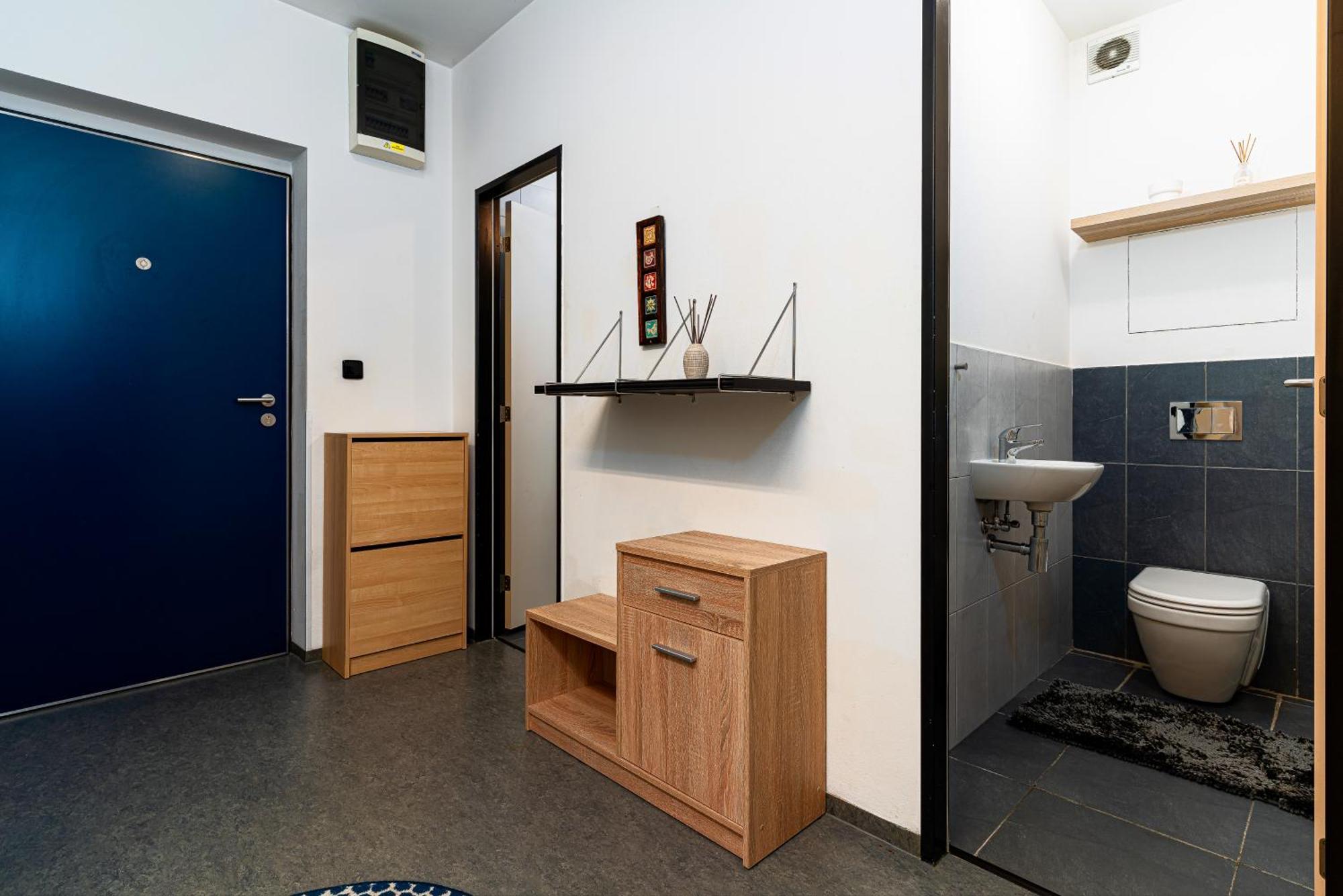Kingdom Silver Deluxe Apartment *