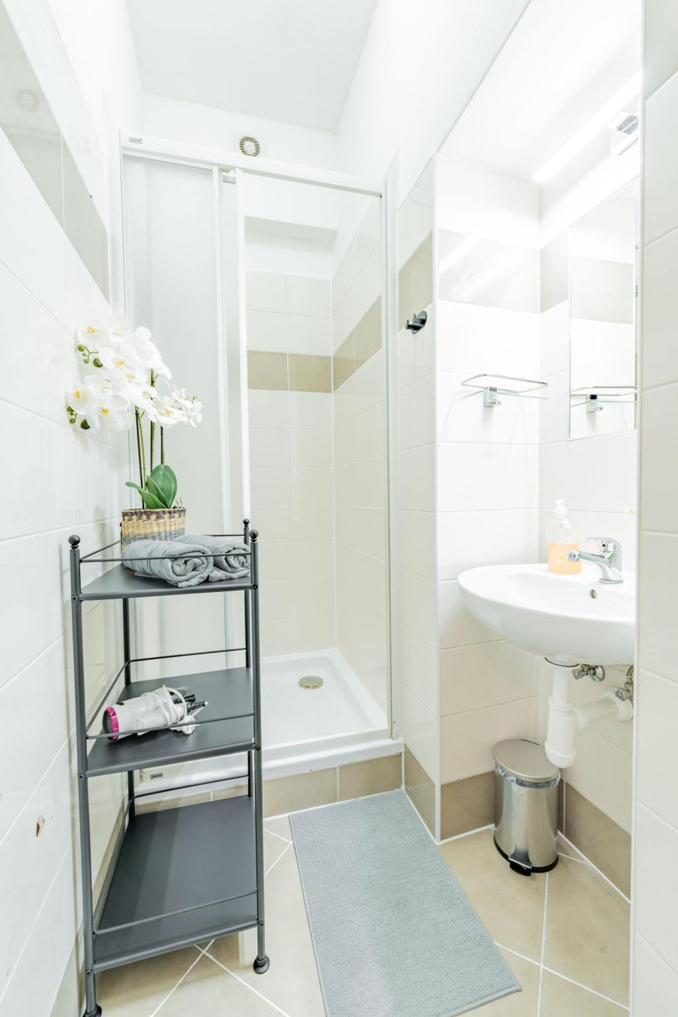 Stellar Female Hostel Prague