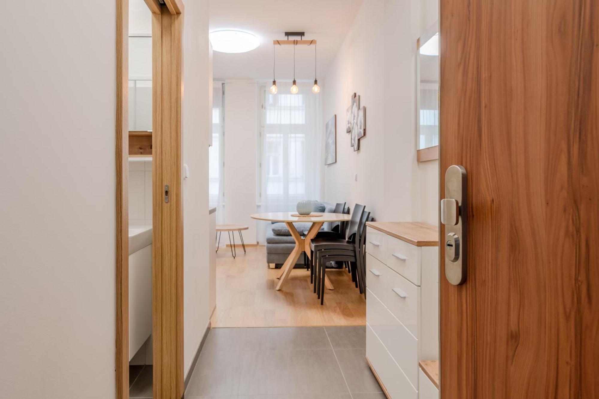 Seifertova By Willstay Apartment