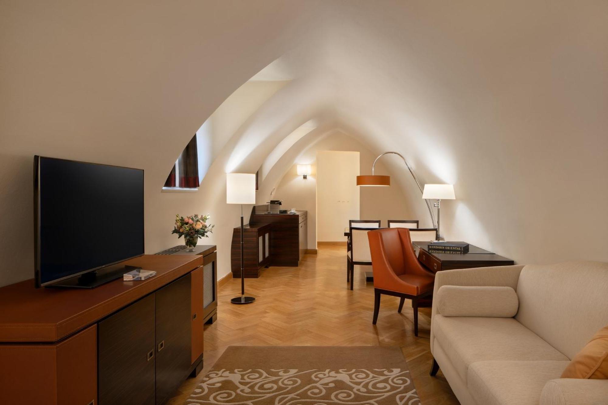 Mandarin Oriental, Prague
