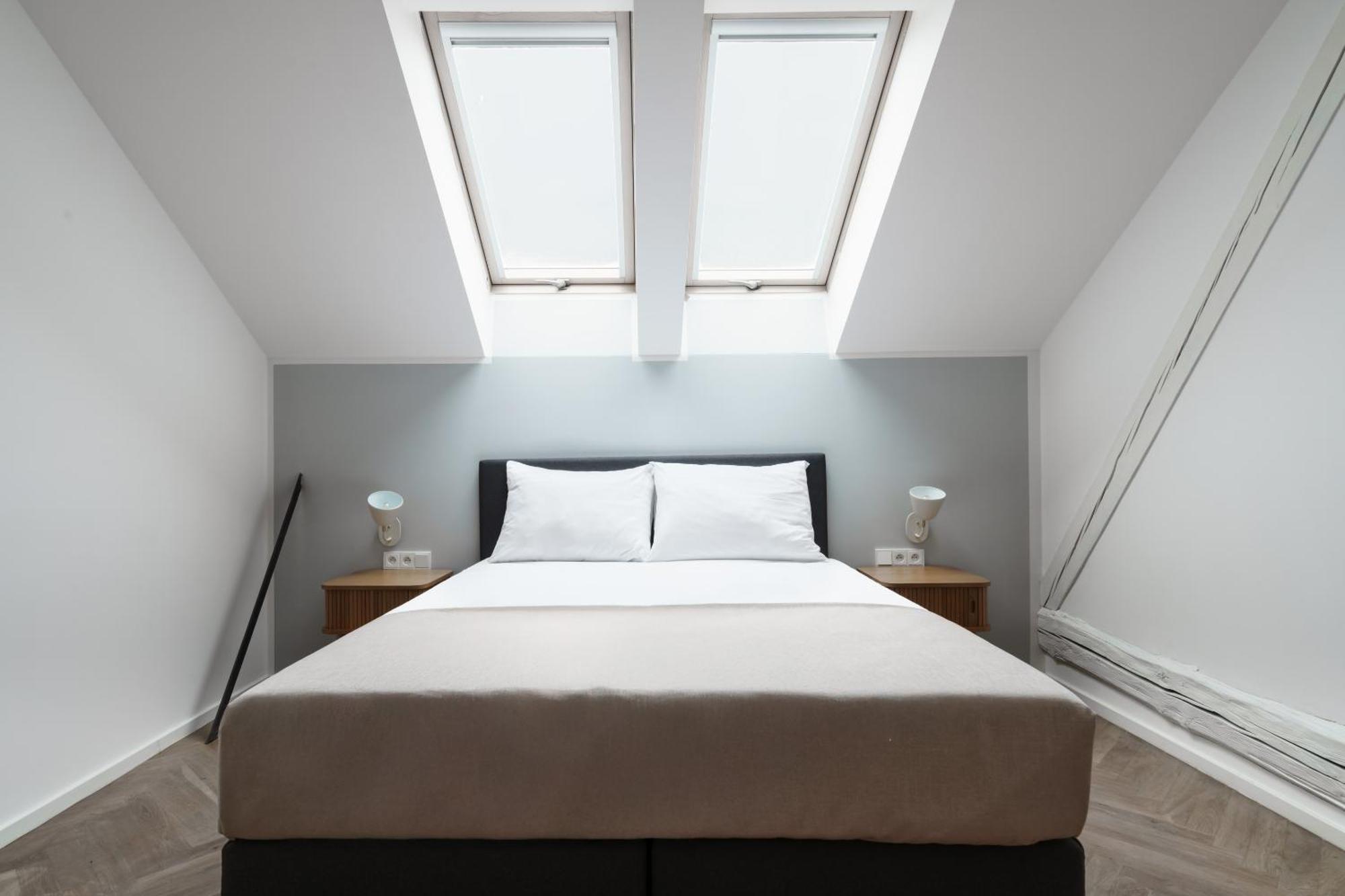 Limehome Halkova Prague