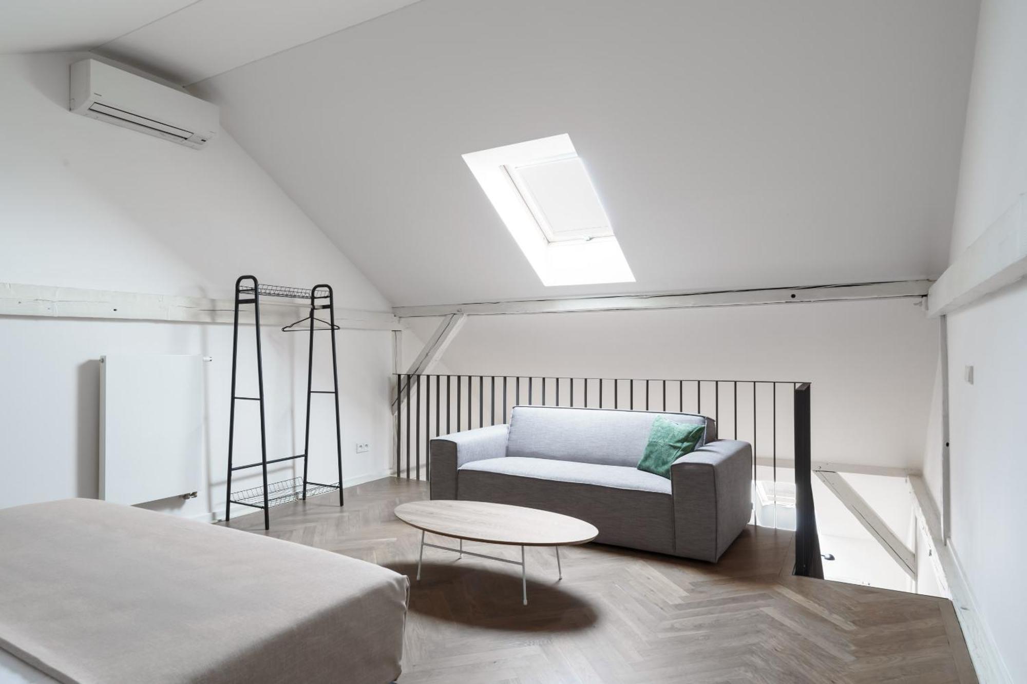 Limehome Halkova